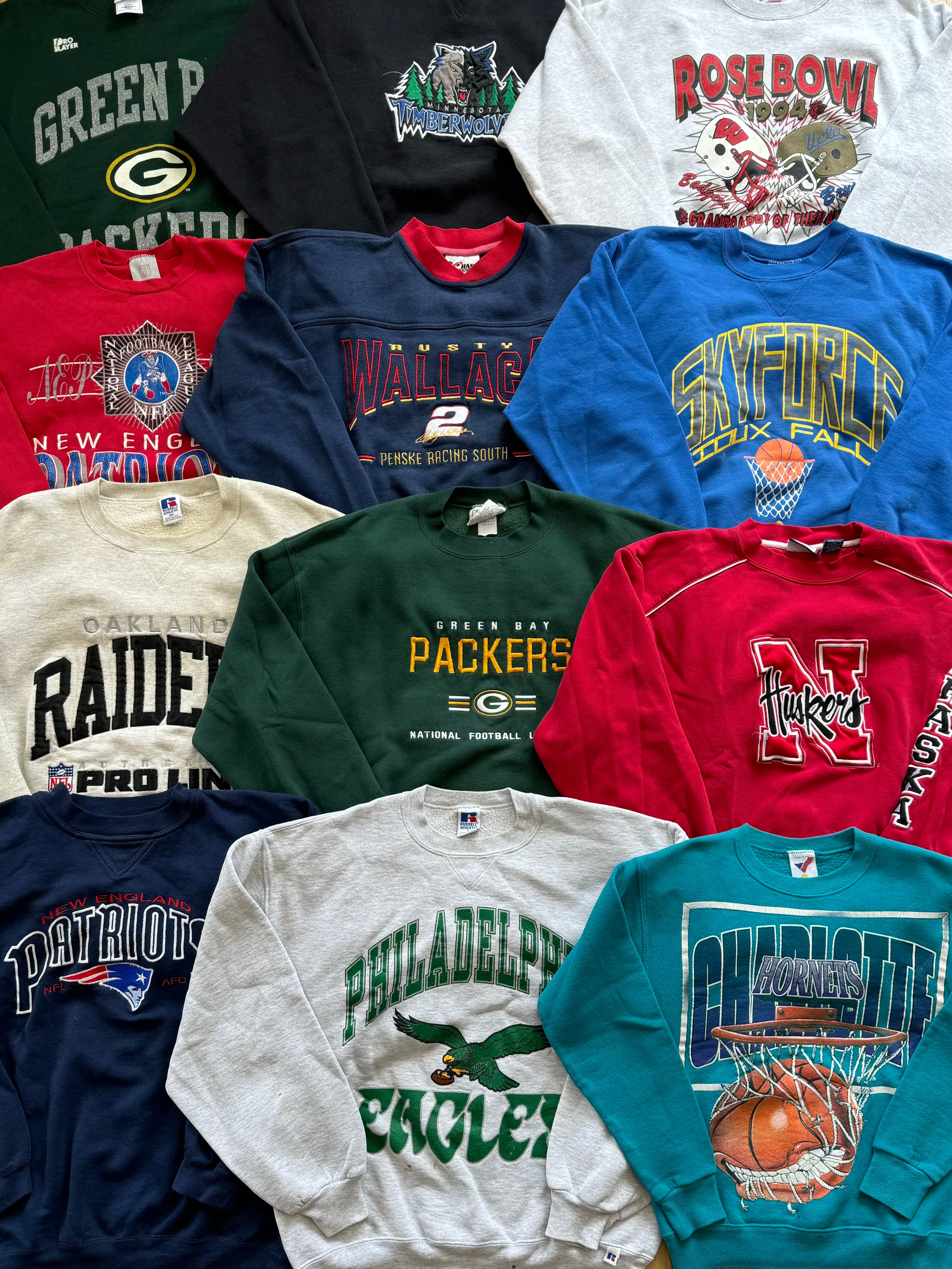 Vintage Crewnecks & Hoodies