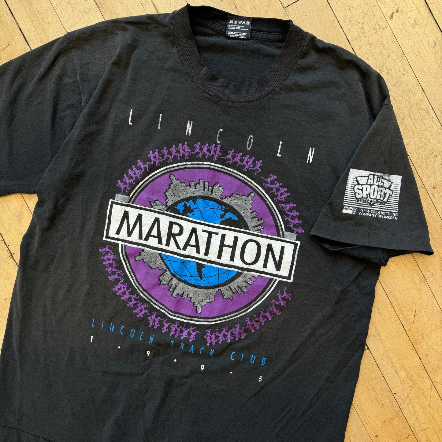 Vintage Faded Lincoln Marathon T-shirt Sz L
