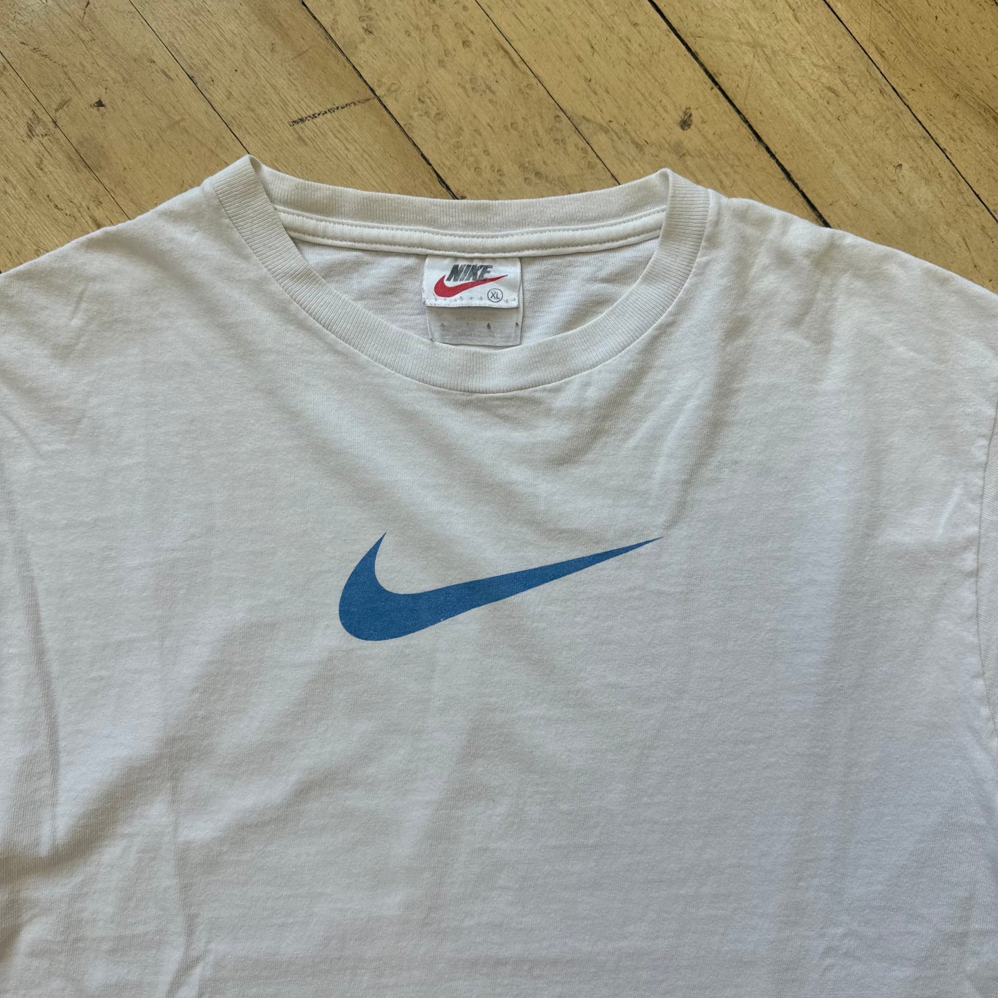 Vintage Center Swoosh Nike T-shirt Sz S