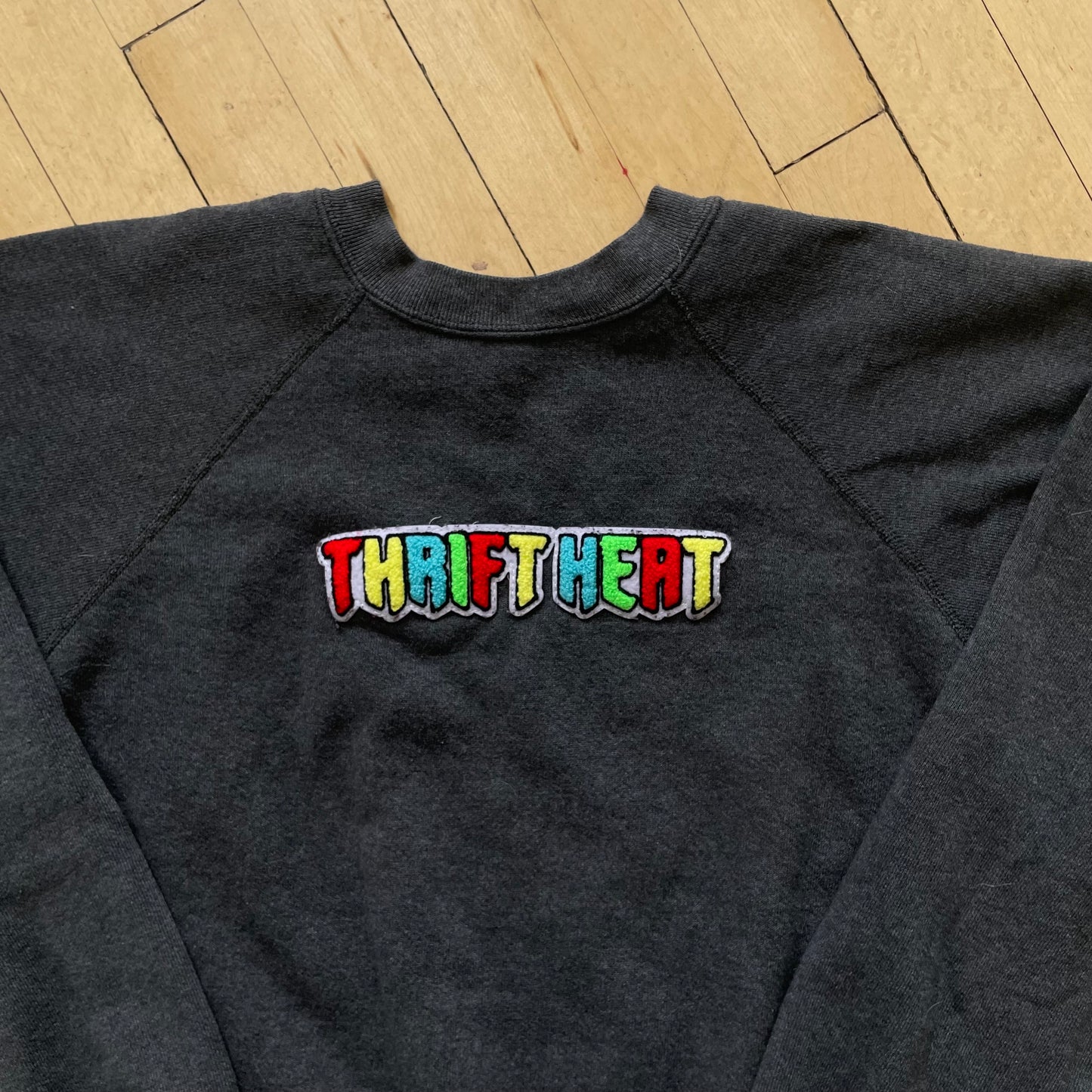 Vintage 1/1 Thrift Heat Patch Crewneck Sz S