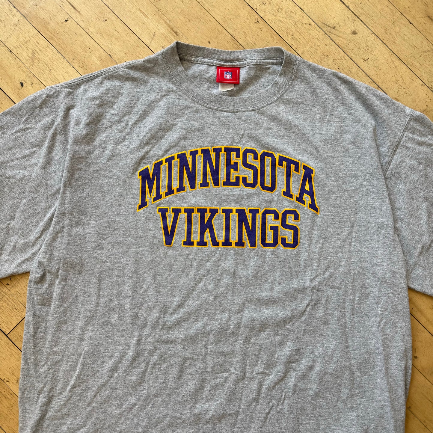 Vintage Minnesota Vikings SpellOut T-shirt Sz XXL