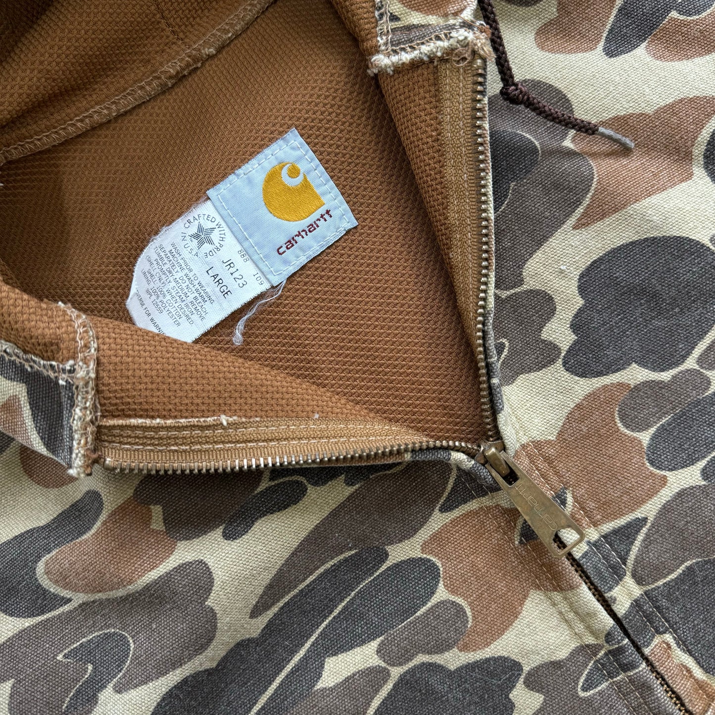 Vintage Carhartt Duck Camo Hooded Jacket Sz M