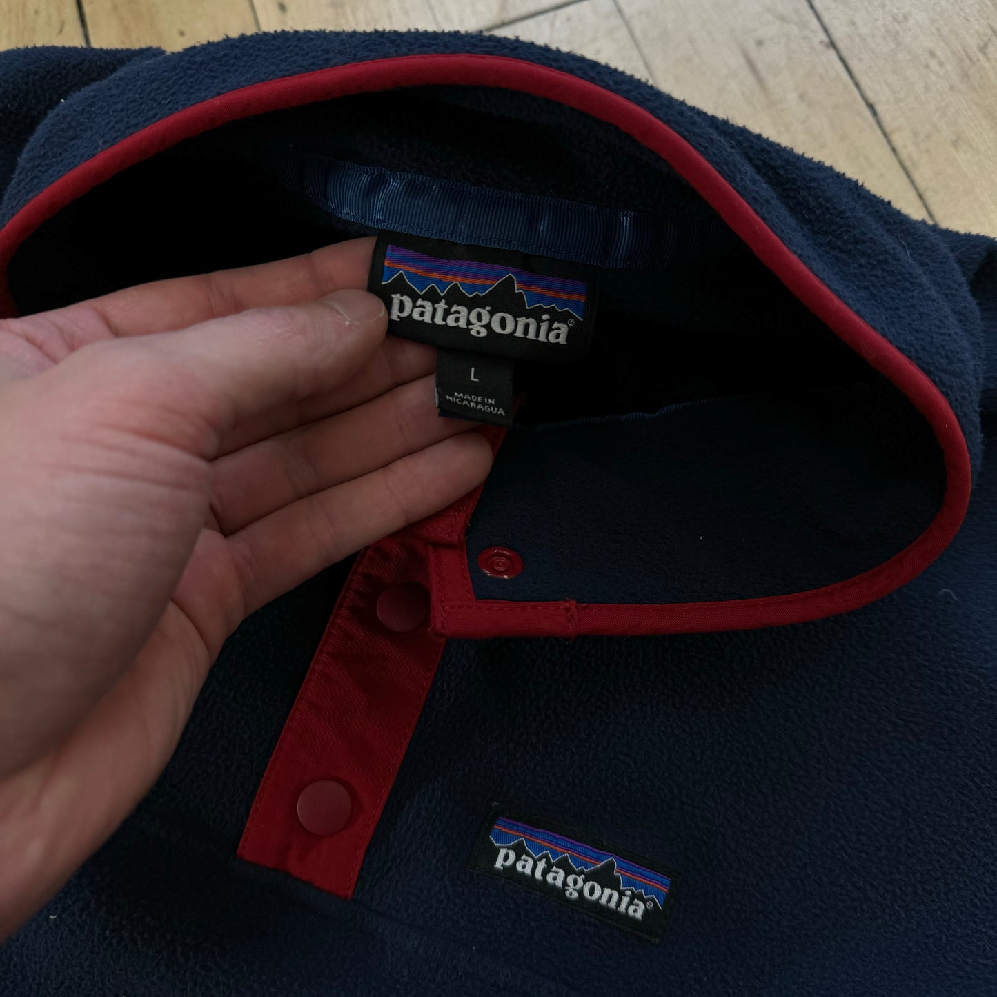 Patagonia Light weight 3 button Fleece Jacket Sz L
