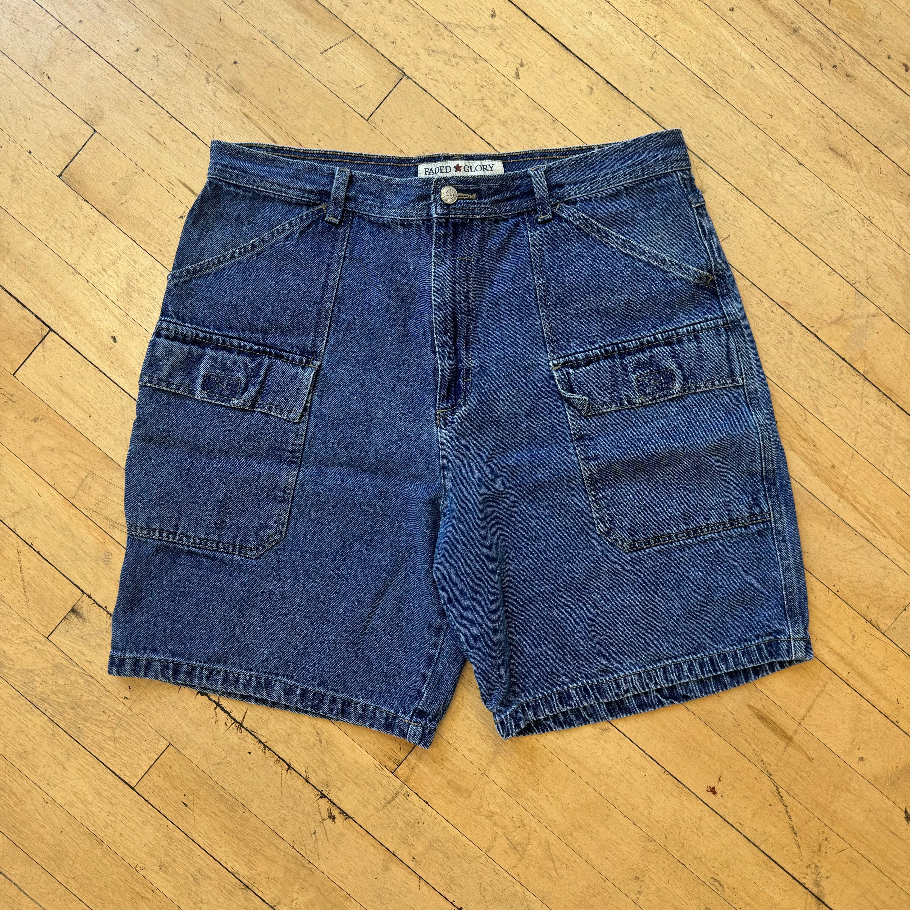 Vintage Faded Glory Jean Shorts Sz 38