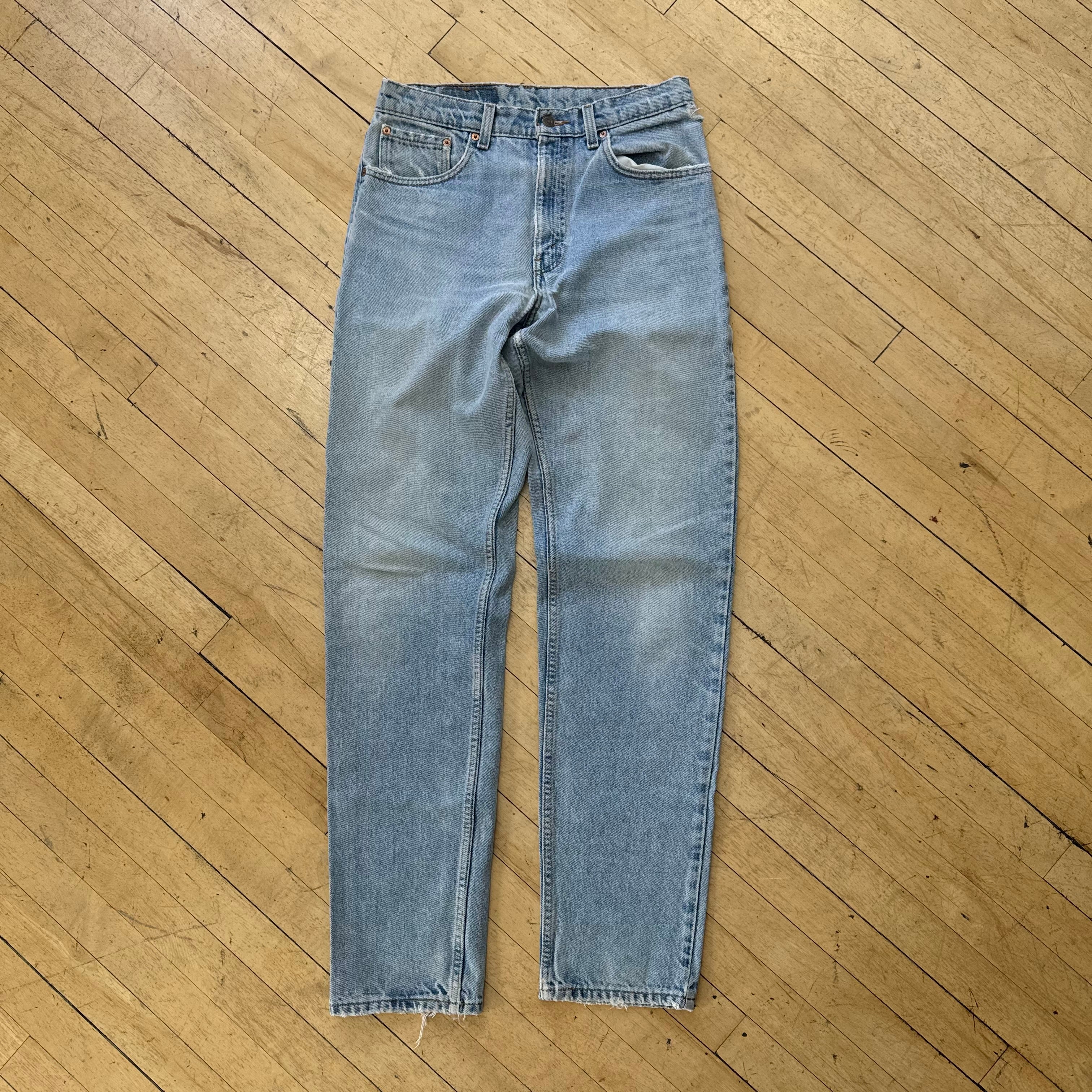 Vintage Levi 550 Light Wash Denim Jeans Sz 32x36