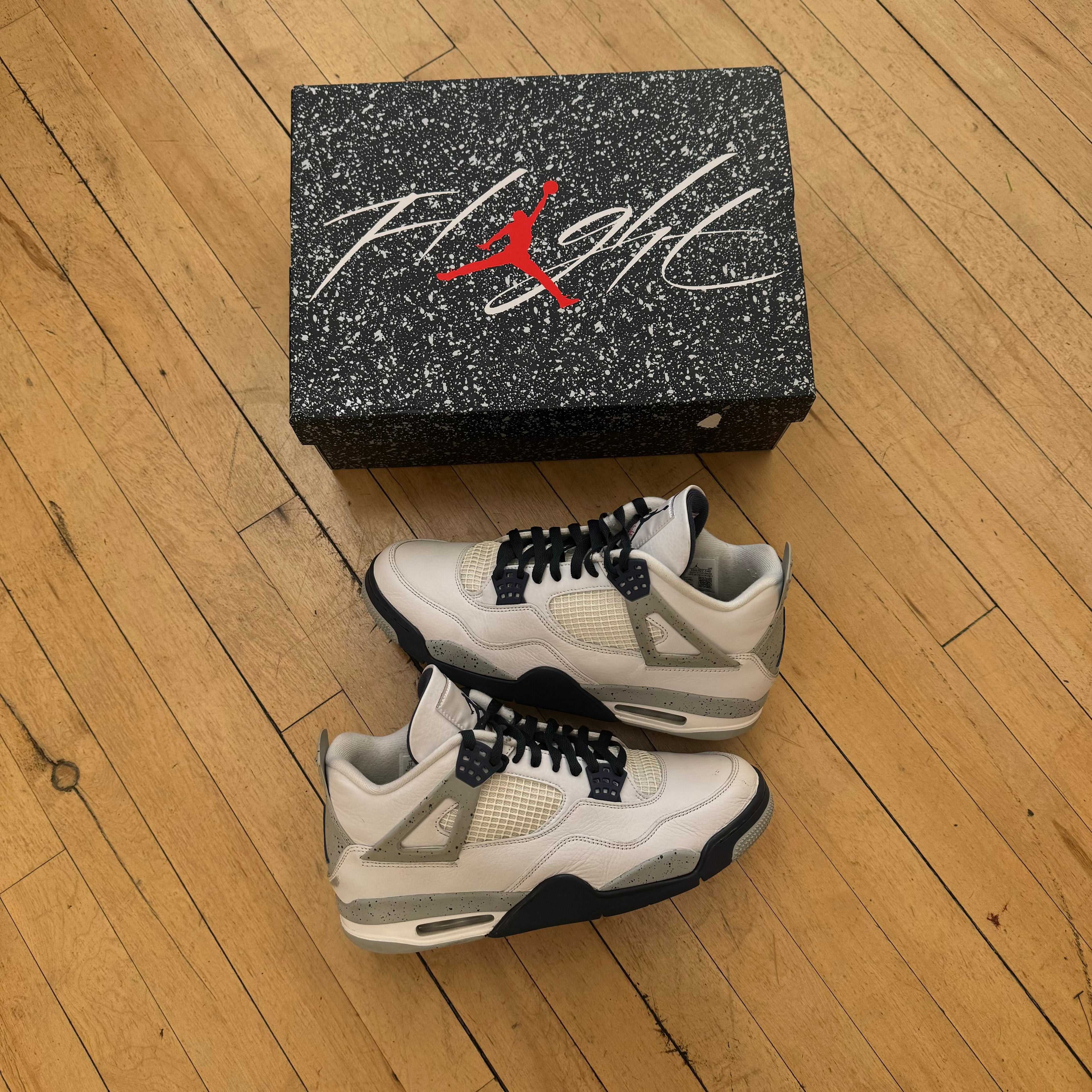 Jordan 4 Retro Midnight Navy Sz 12 (used)