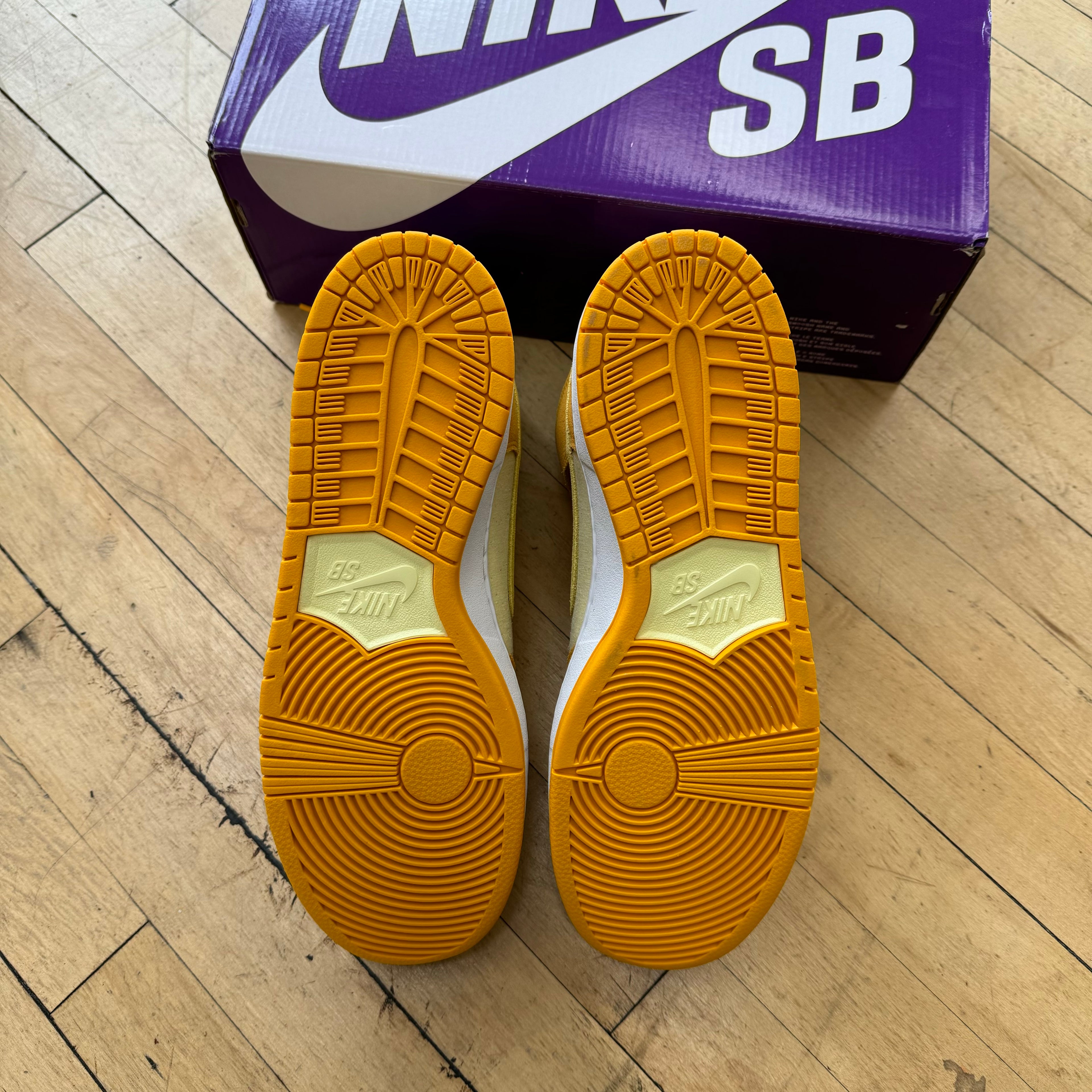 Nike Sb Dunk High Pineapple Sz 11 (DS)