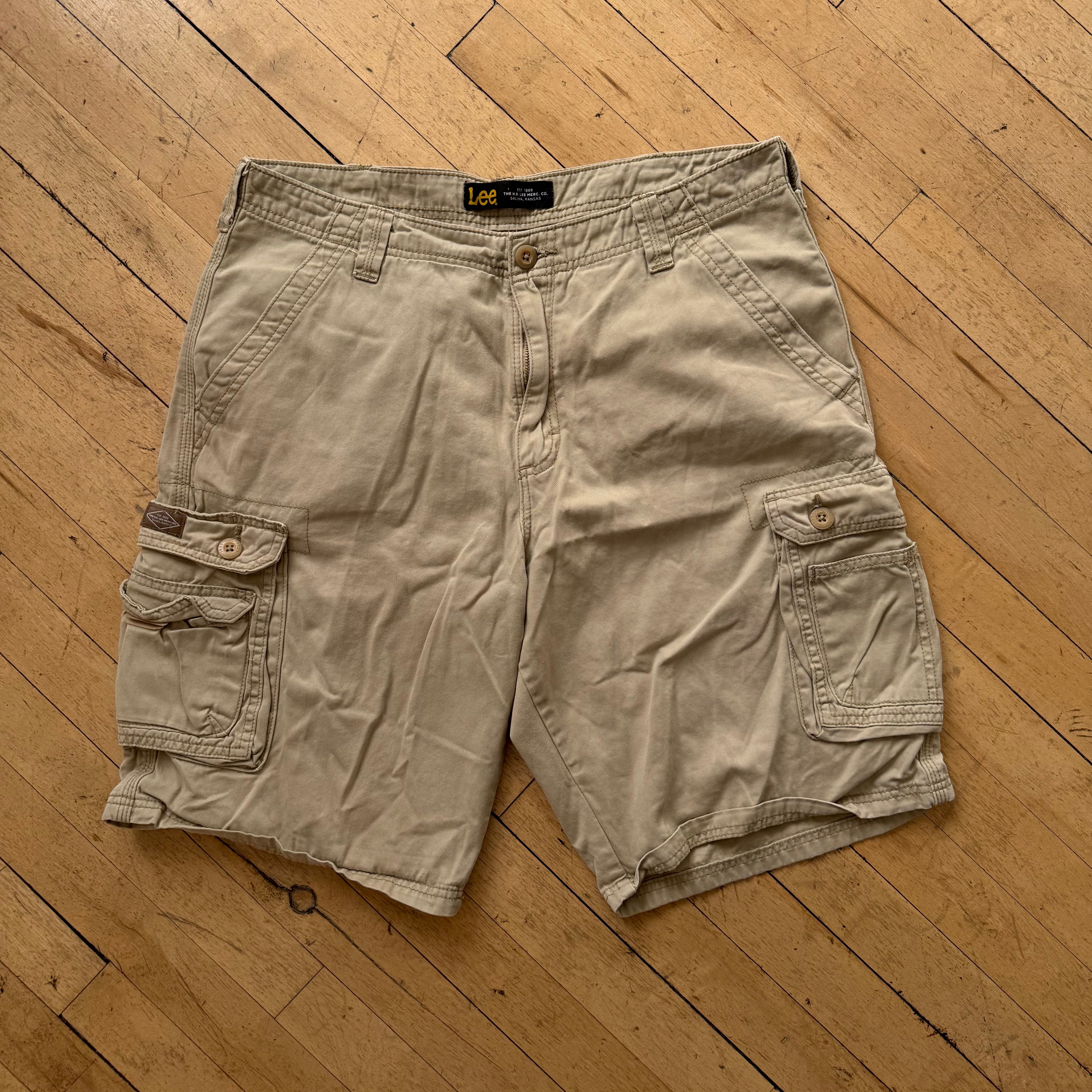 Vintage Lee Carho Khaki Shorts Sz 34