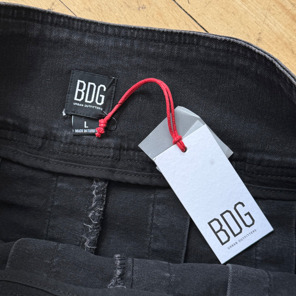 Y2K BDG Skirt Sz L (New)