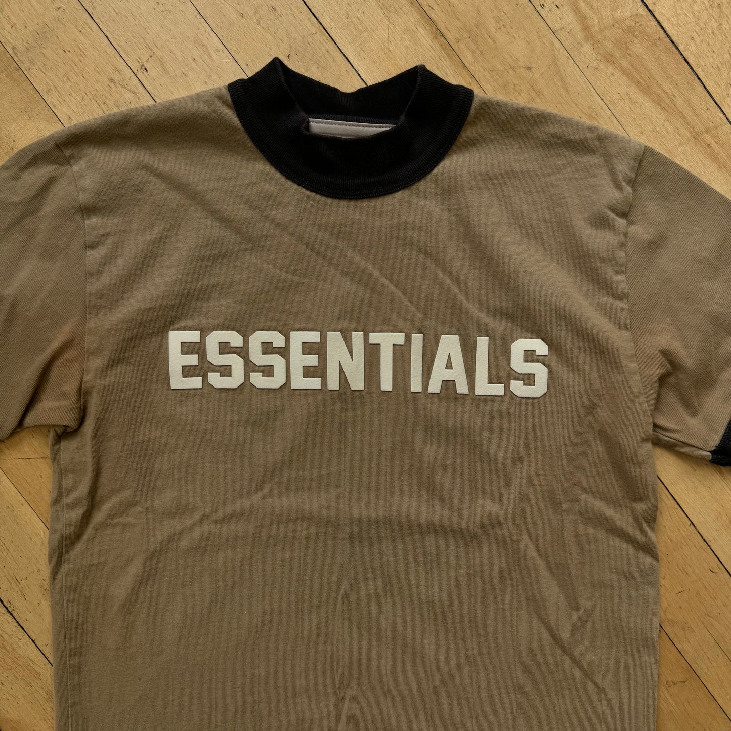 Essentials SpellOut T-shirt Sz XS