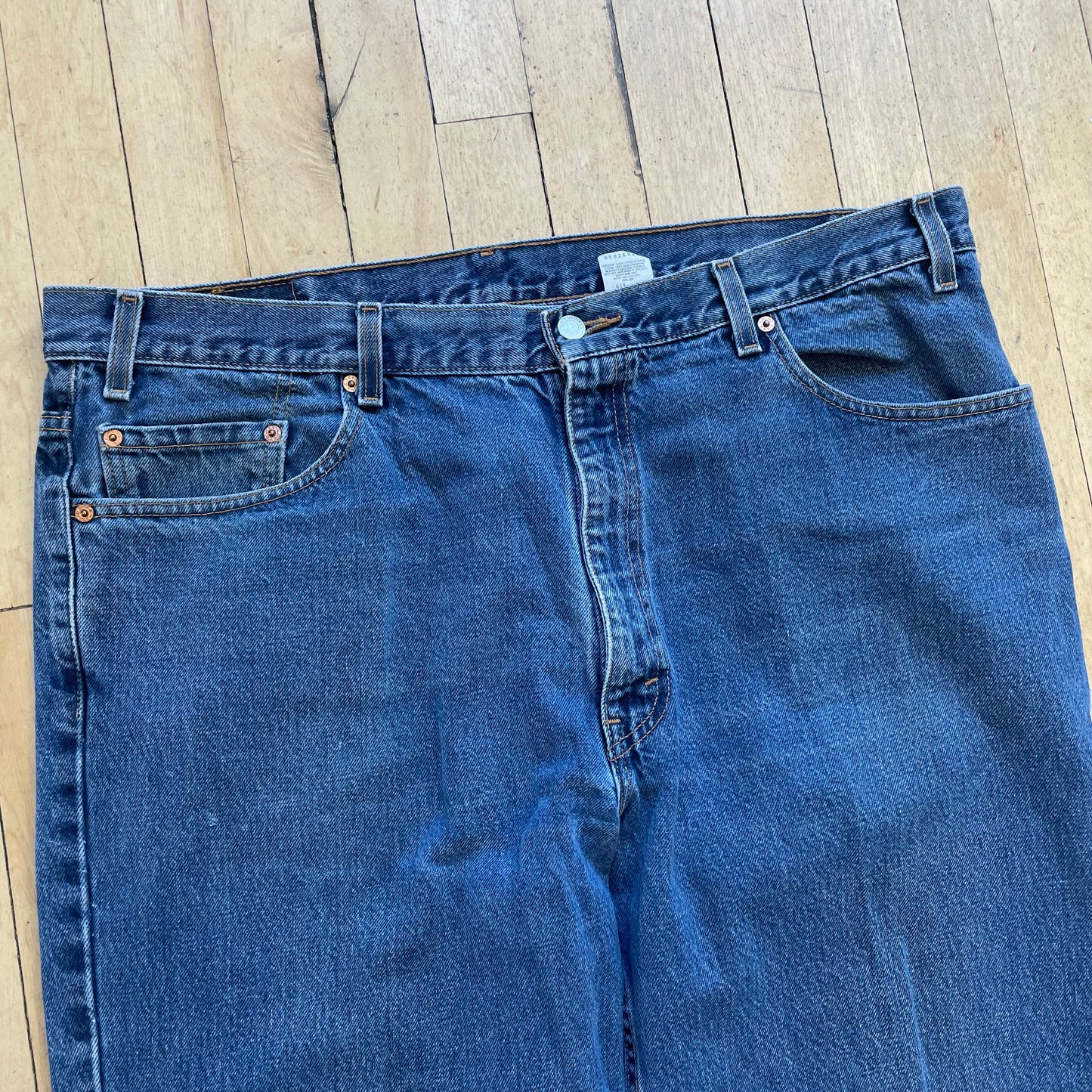 90s Levi 550 Dark wash Denim Jeans Sz 42x32