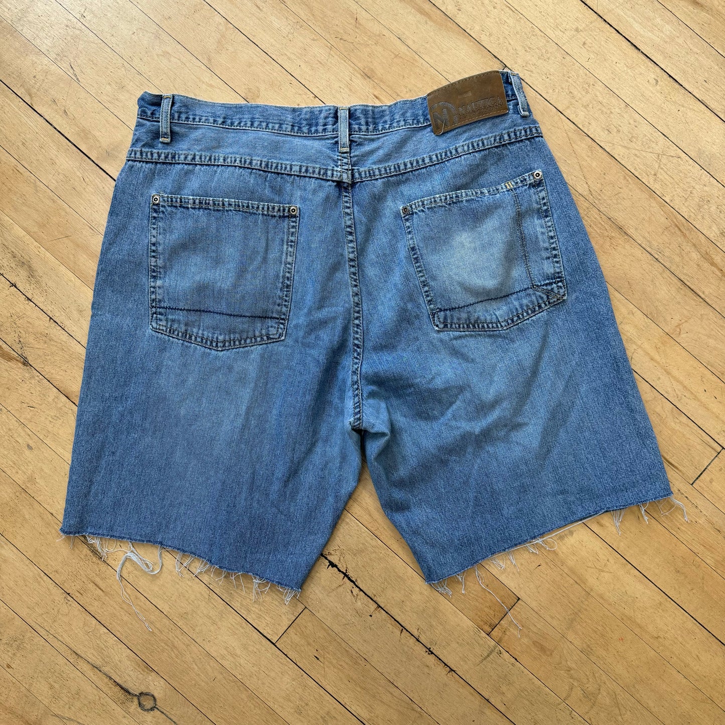 Vintage Nautica Denim Jean shorts Sz 38