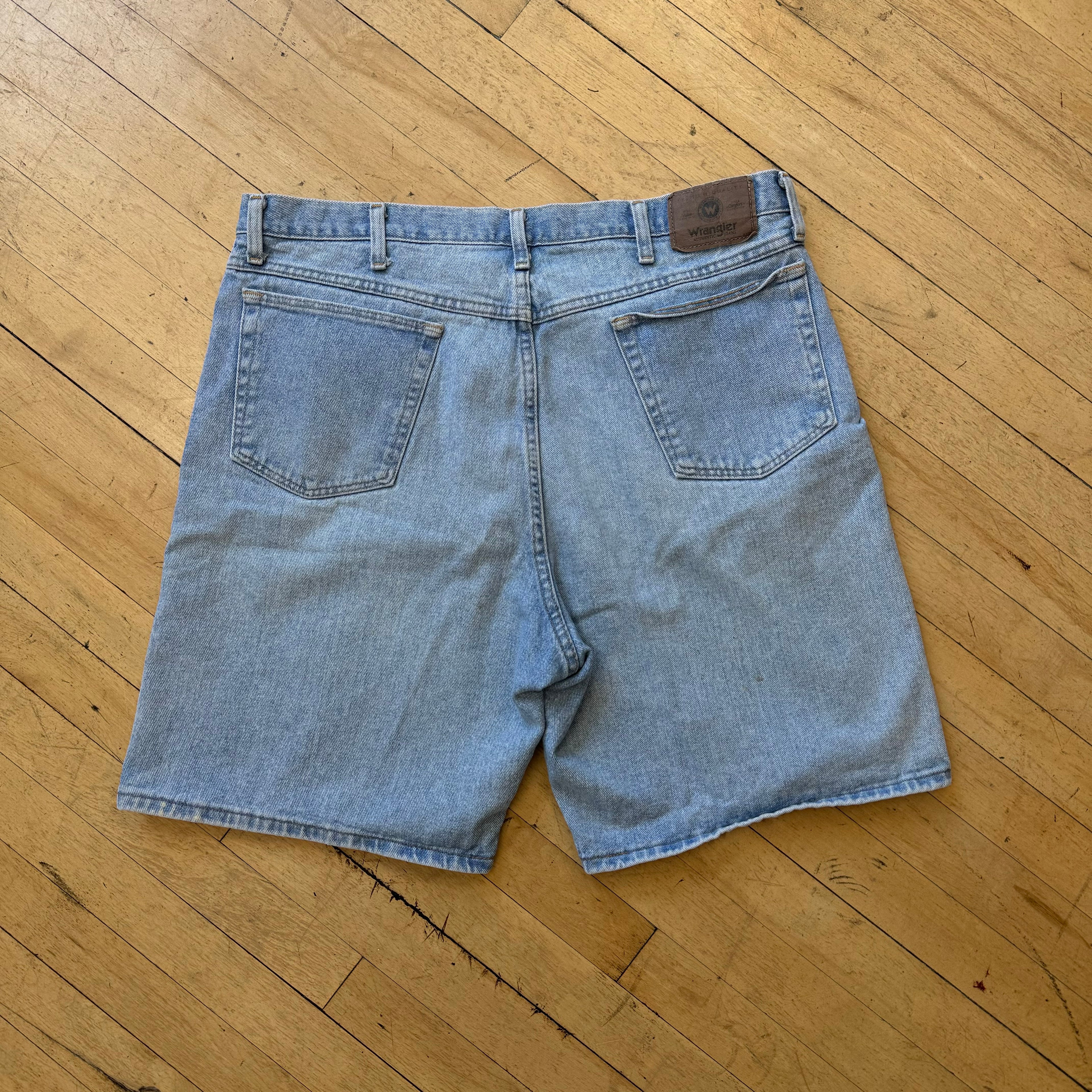 Vintage Wrangler denim Jean Shorts Sz 38