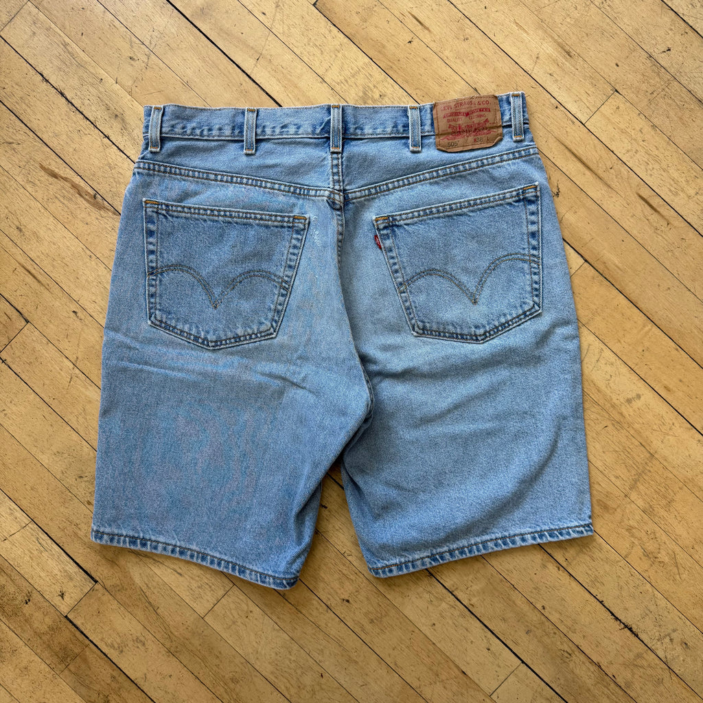 Vintage Levi 505 Denim Jean Shorts Sz 38