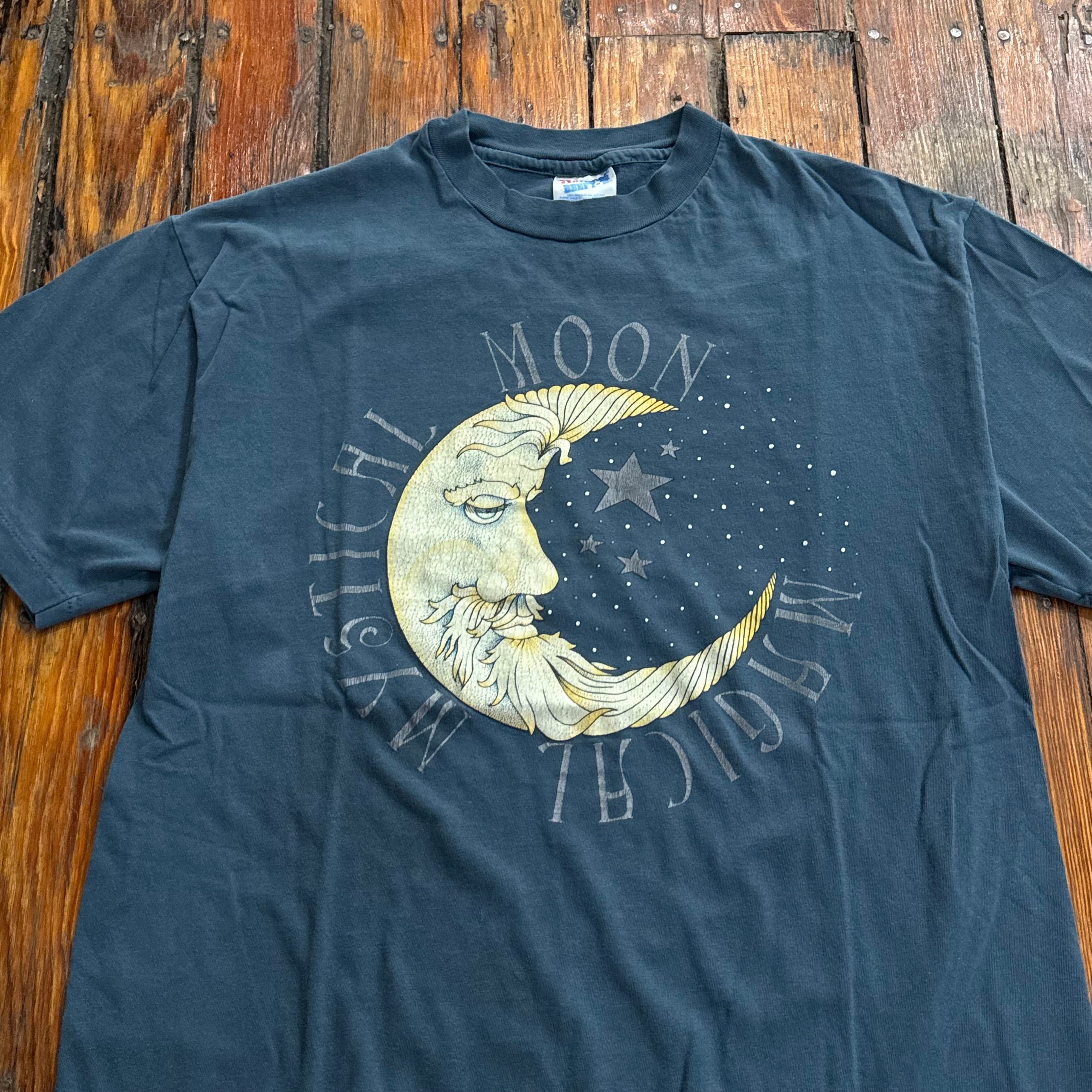 Vintage Magical Mythical Moon T-shirt Sz M