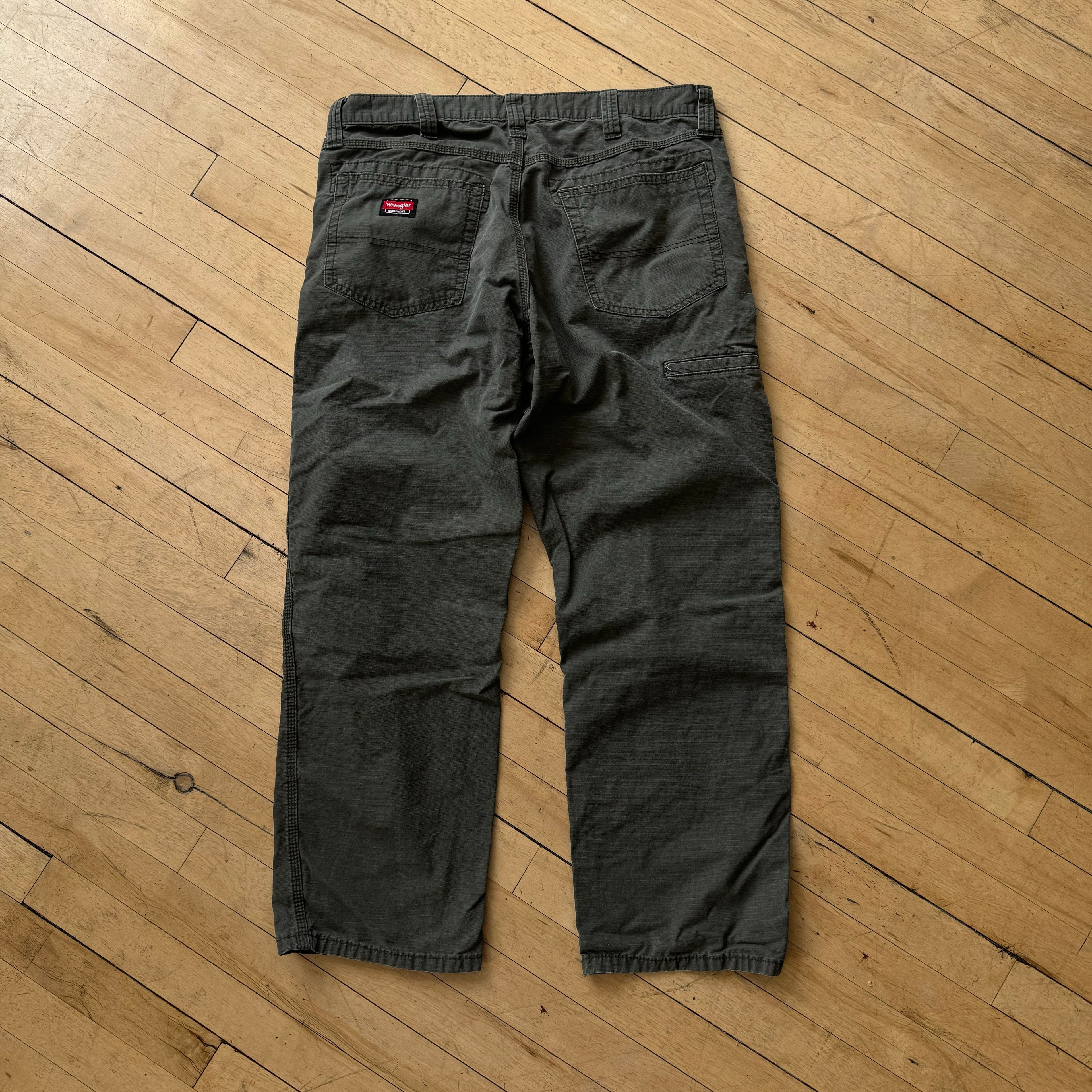 Vintage Wrangler Cargo Kahki Pants Sz 36x30