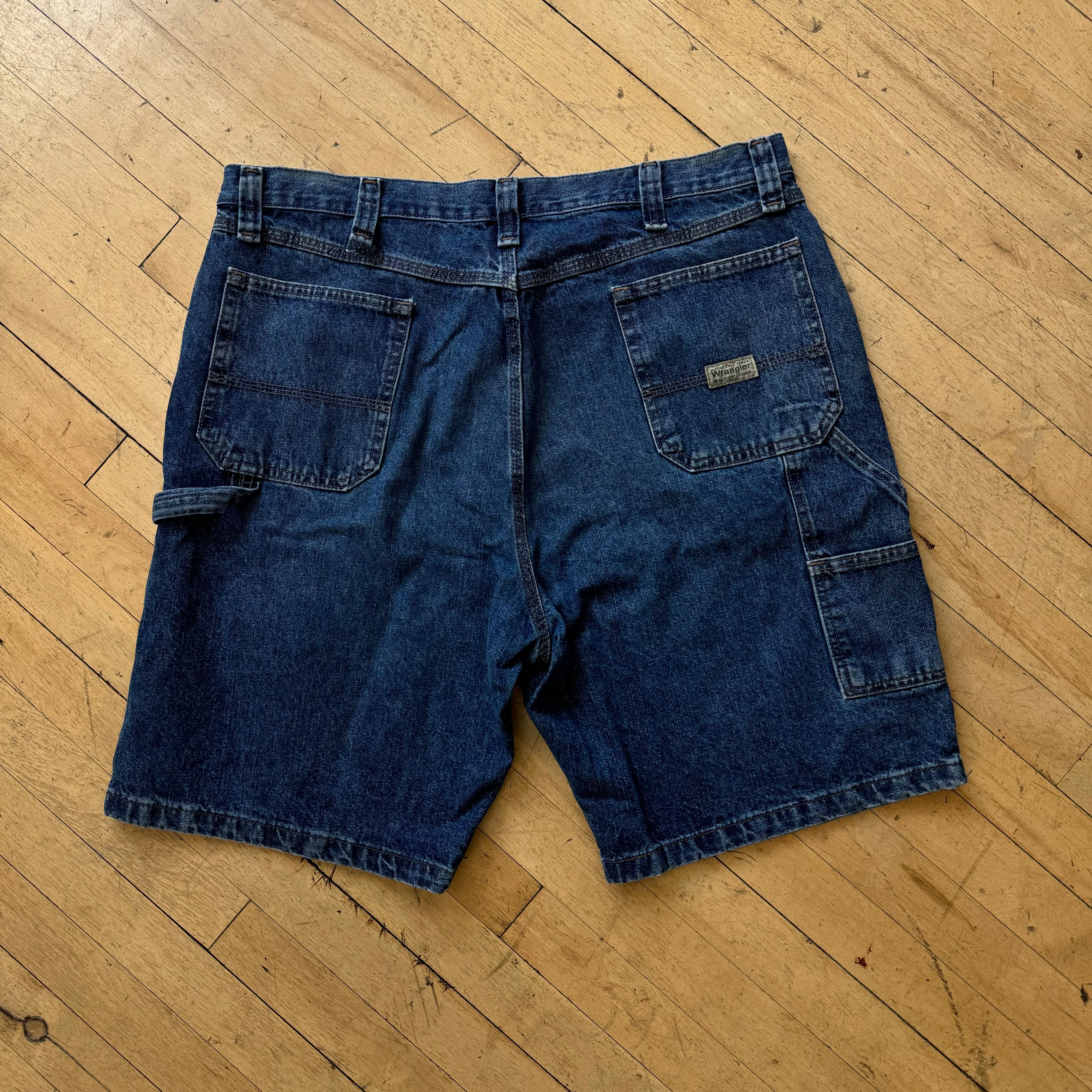 Vintage Dark Wrangler Denim Jean Shorts Sz 40