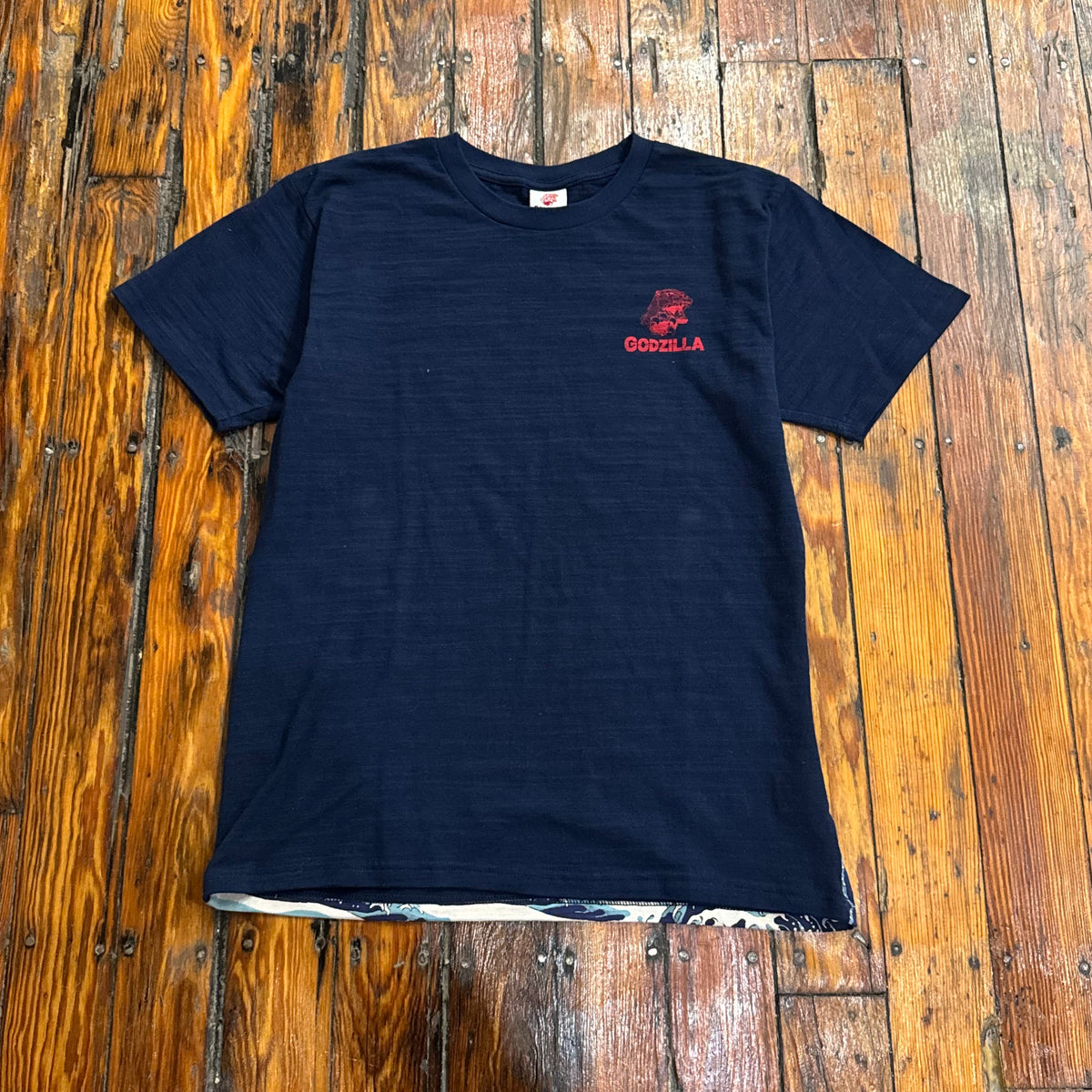 Y2K Godzilla Wave T-shirt Sz M