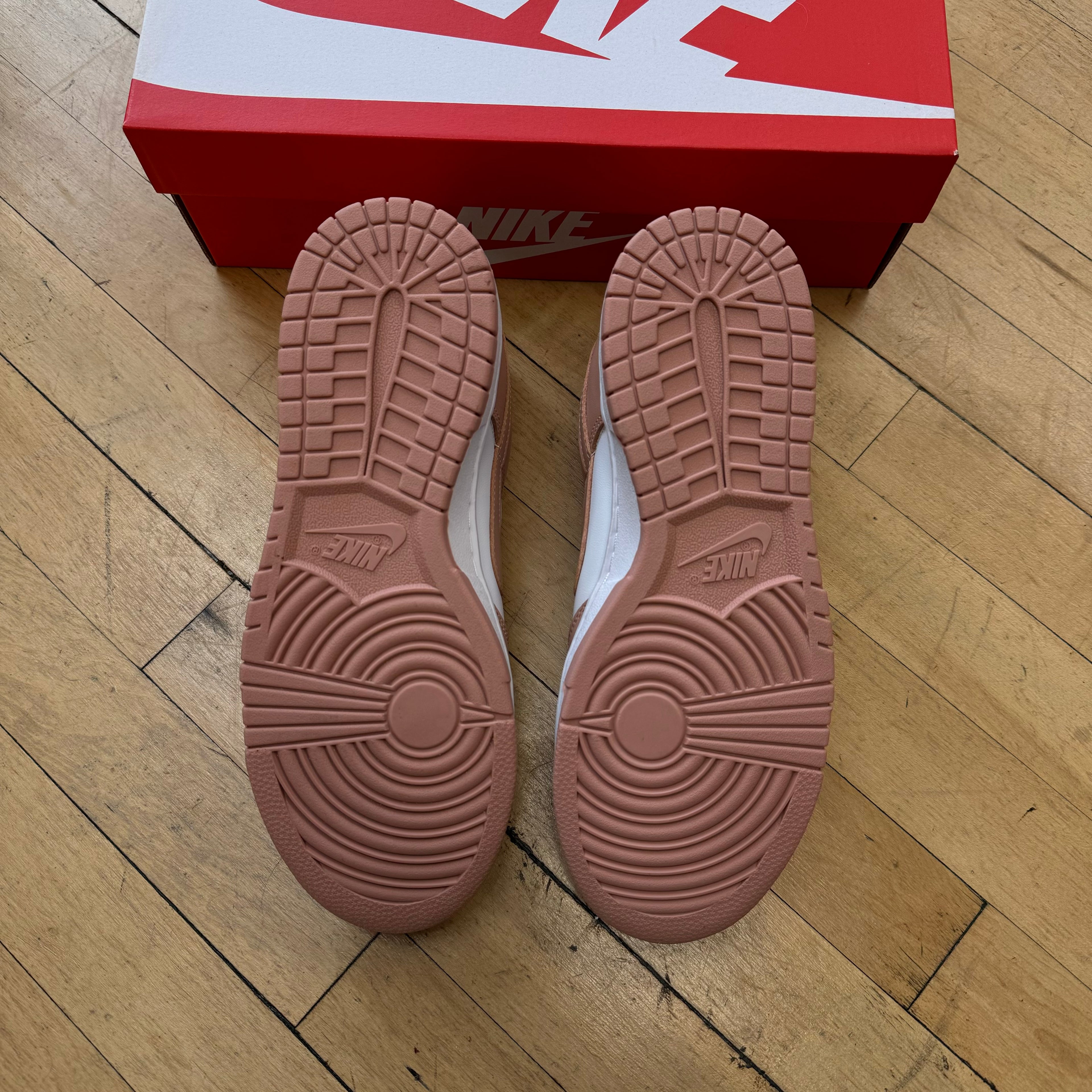 Nike Dunk Low Rose Whisper Sz 9.5w (DS)