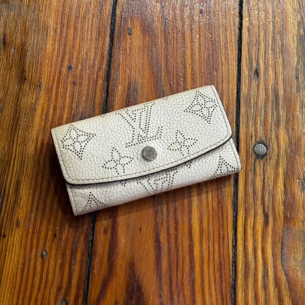 LV Mahina leather key case