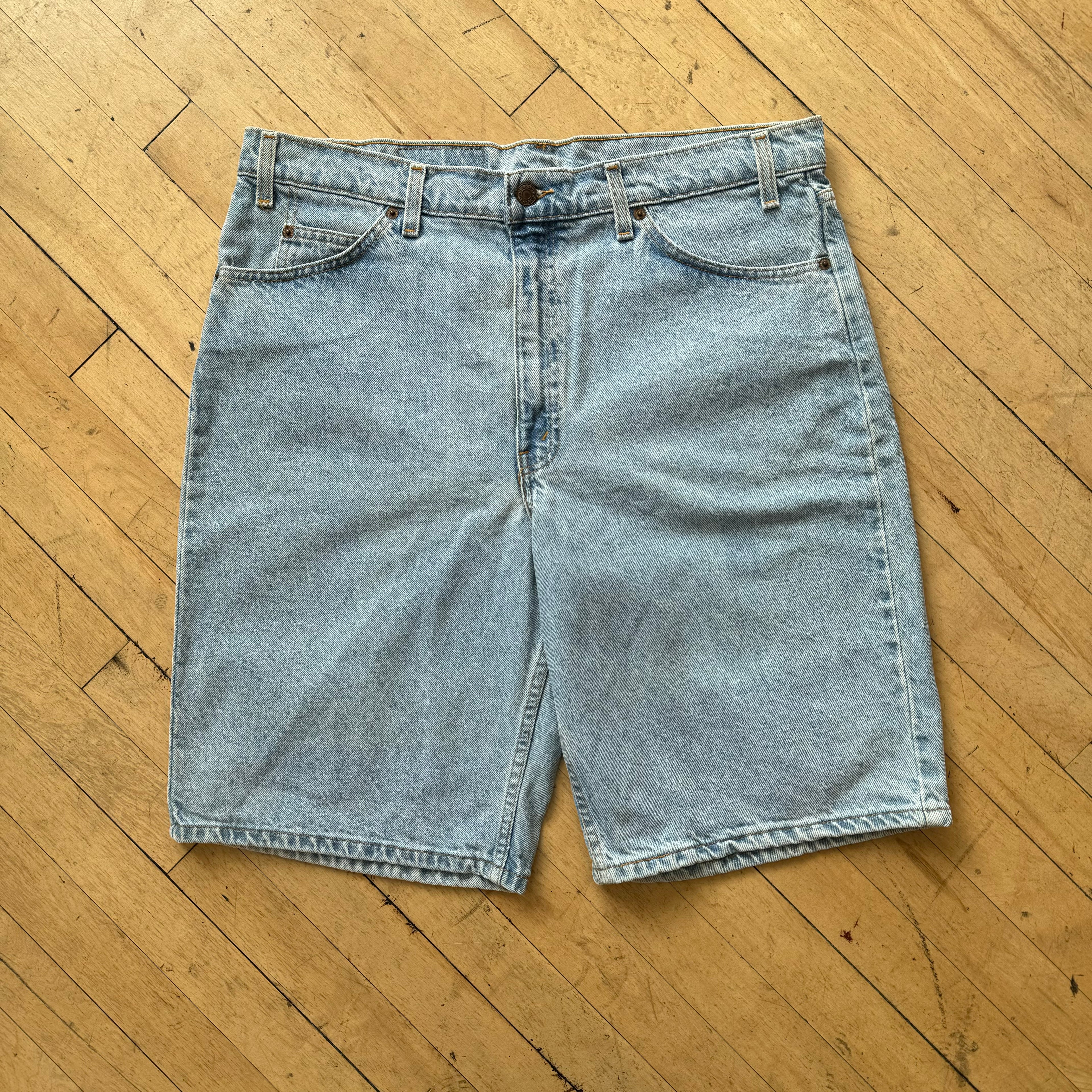 Vintage Levi Orange Tab Denim Jean Shorts Sz 38