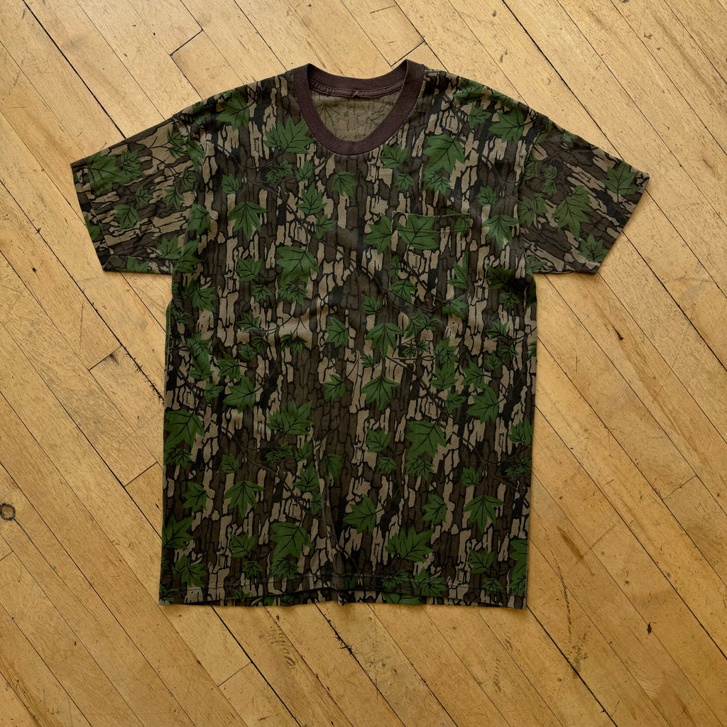 Vintage Leafy Camo Pocket T-shirt Sz M