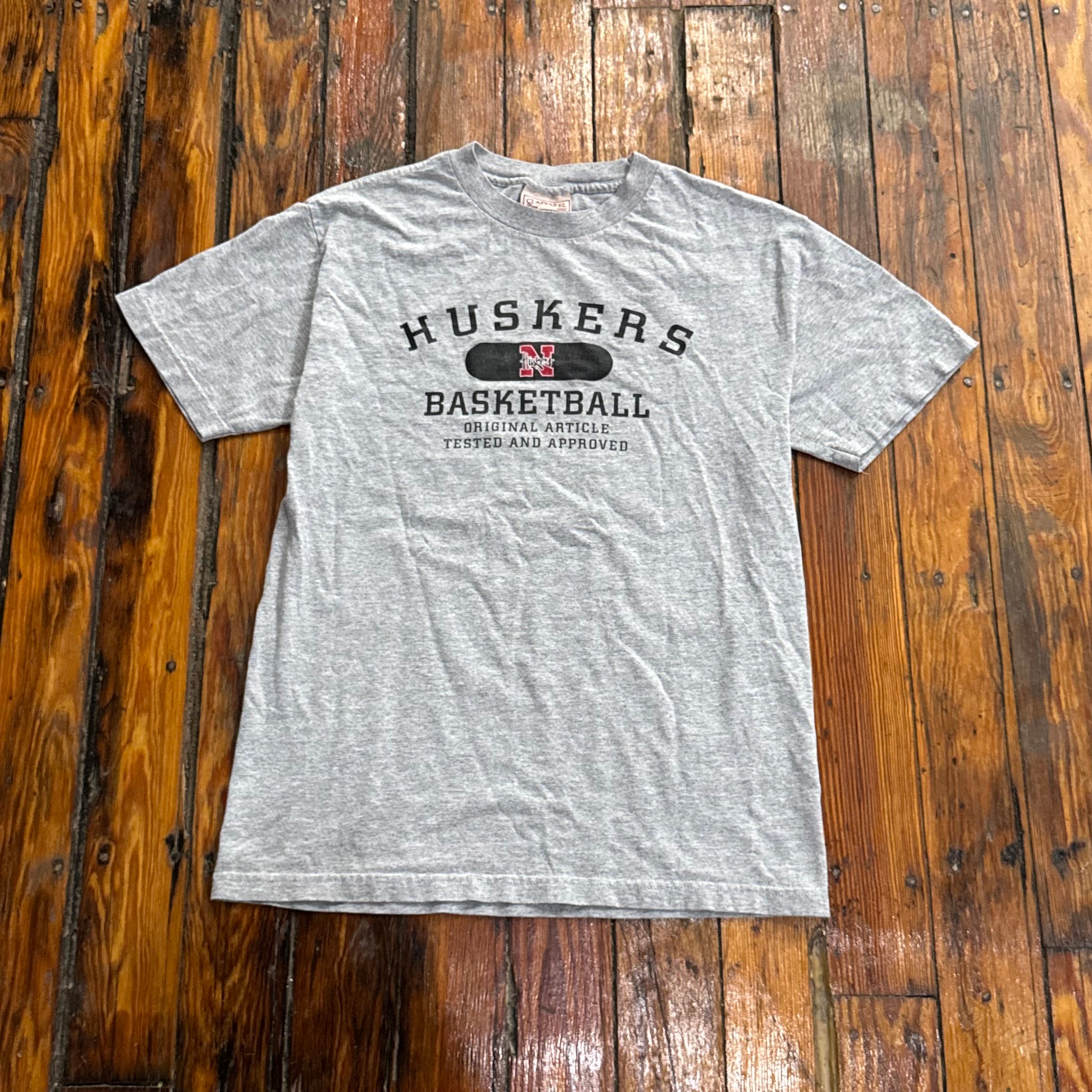 Vintage Nebraska Huskers Basketball T-shirt Sz M