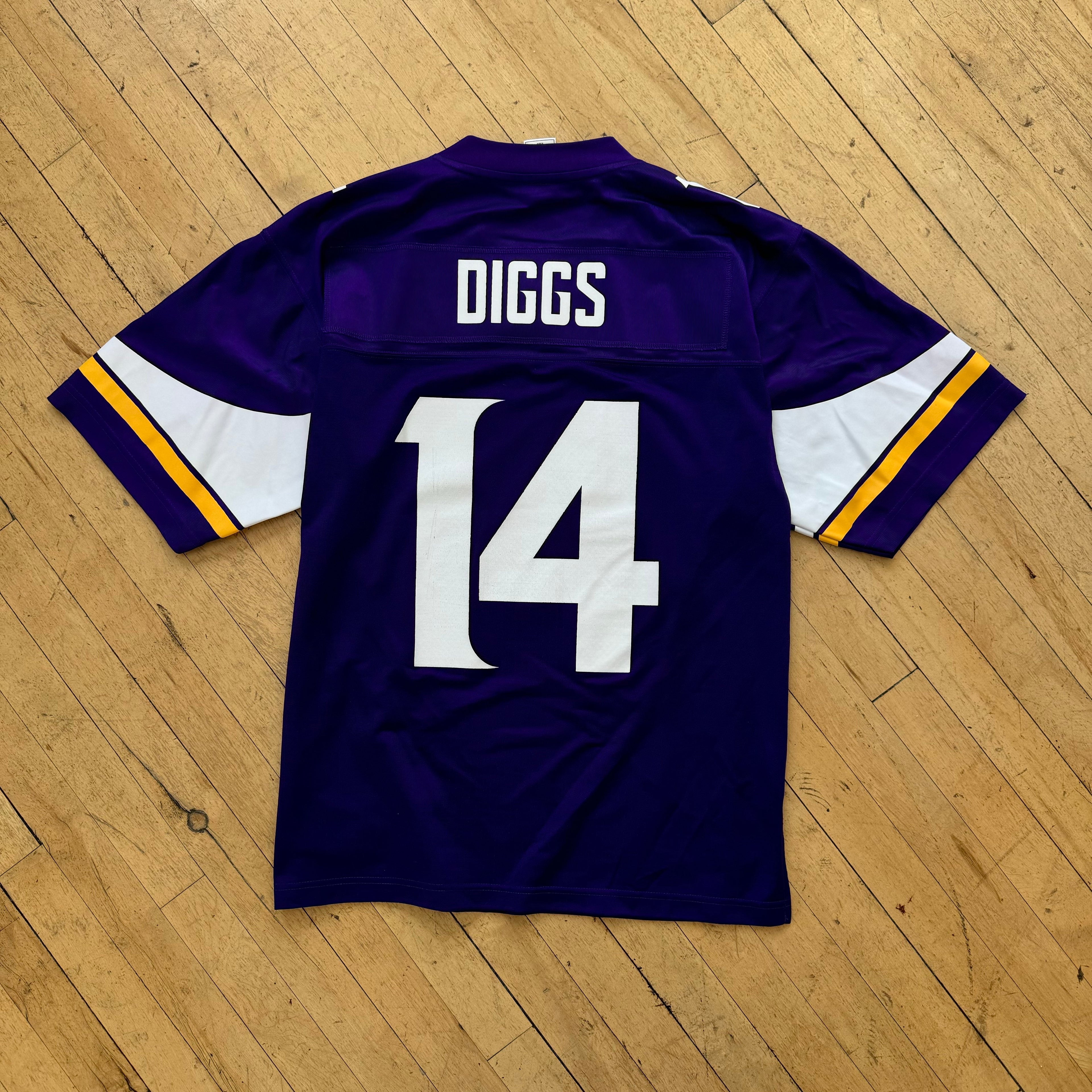 Minnesota Vikings “Diggs” Jersey Sz M