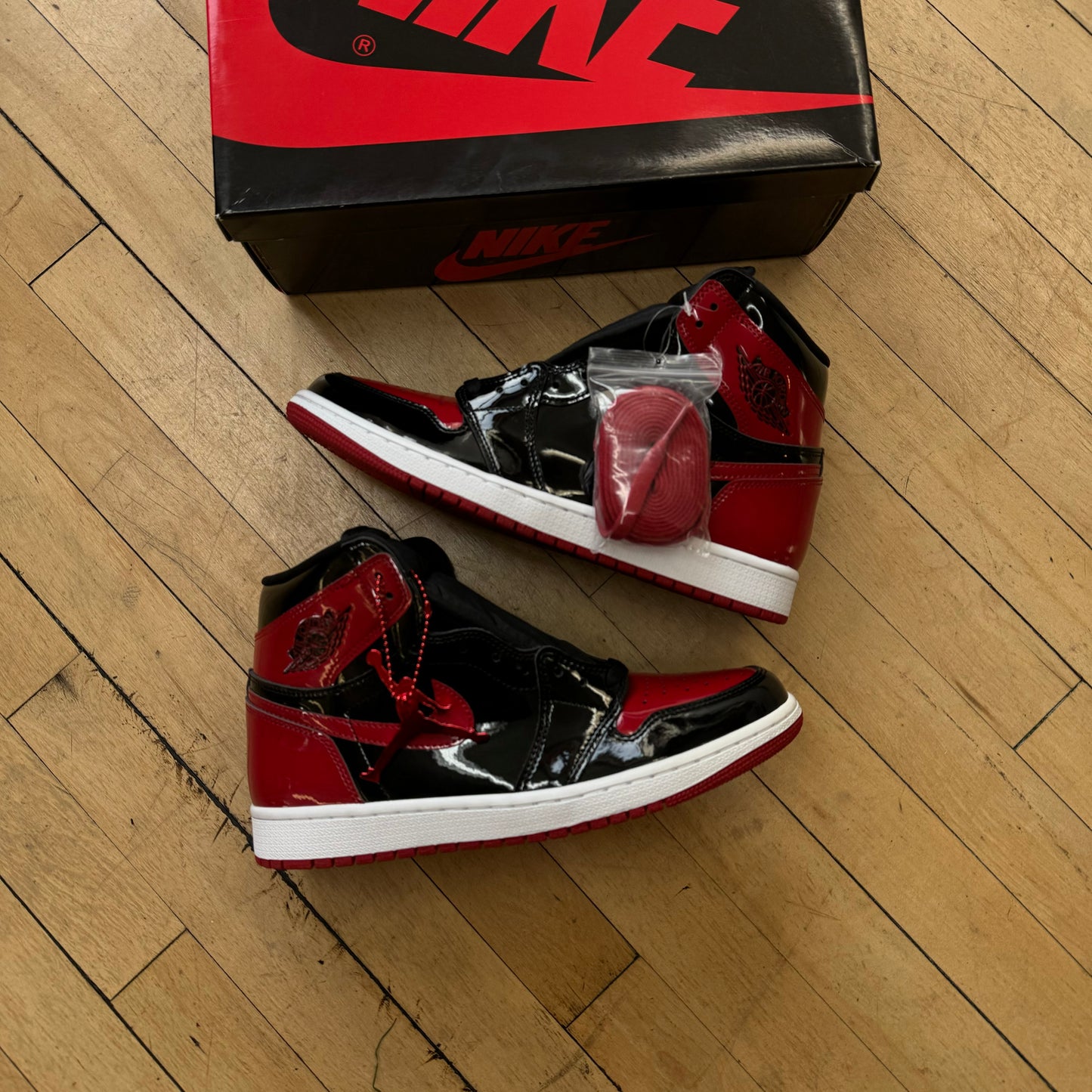 Jordan 1 High Patent Bred Sz 9.5 (DS)