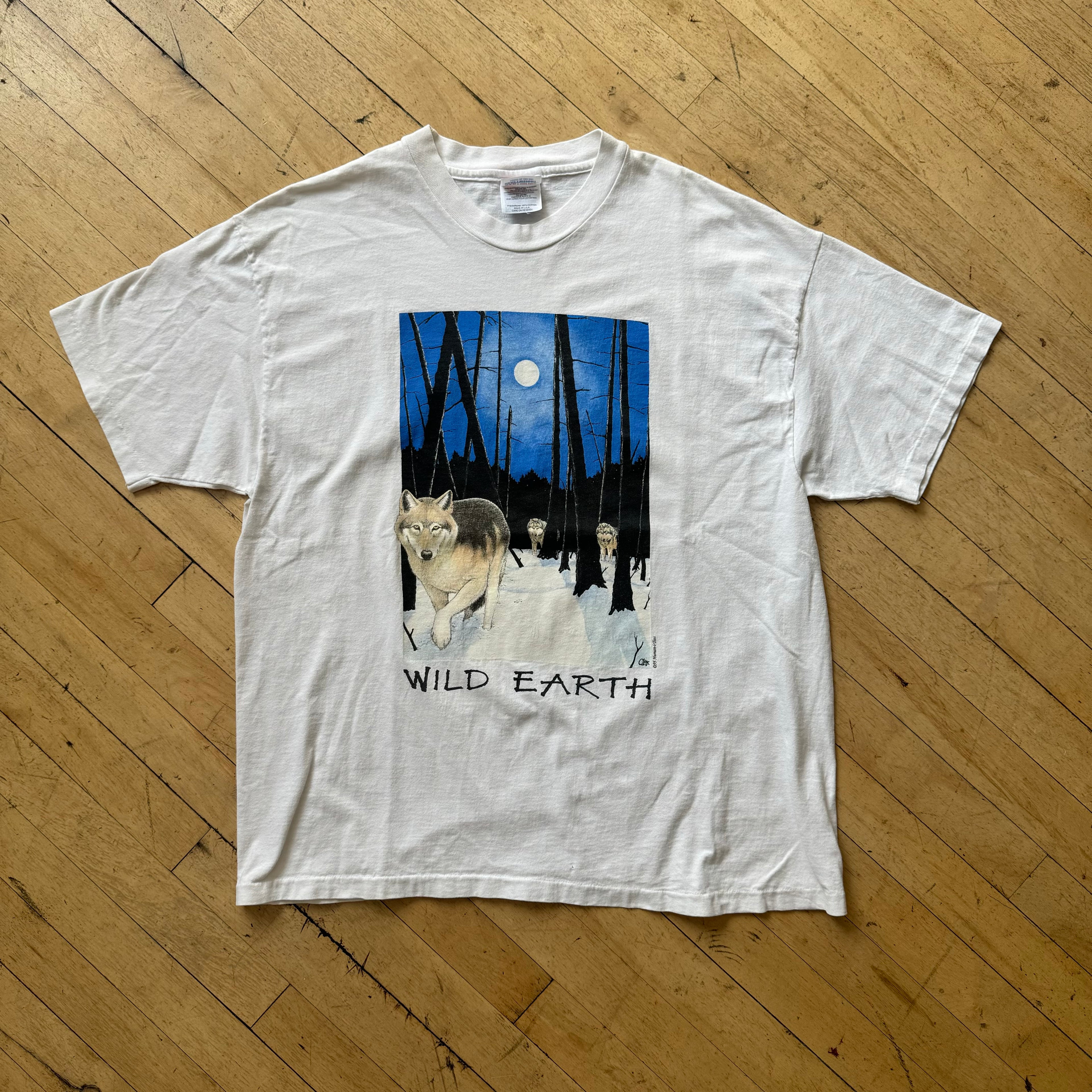 Vintage Wild Earth Wolf T-shirt Sz XL