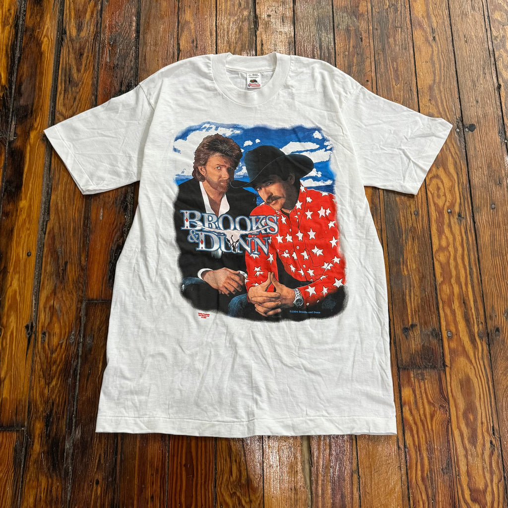 Vintage Brooks & Dunn T-shirt Sz L (NEW)