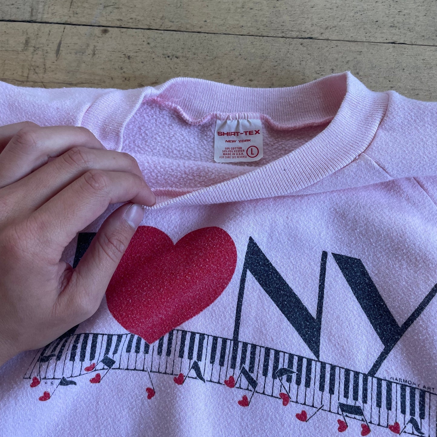 Women’s 90s I love NY CrewNeck (Xs)