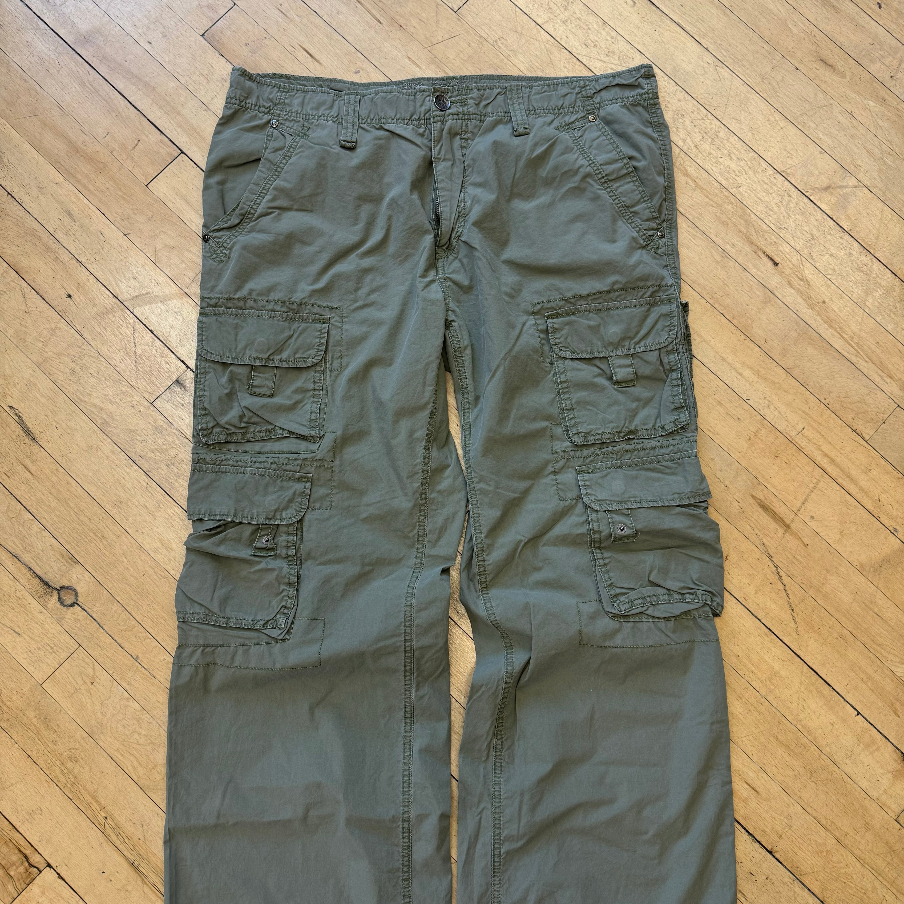 Y2K Olive Plugo Cargo Pants Sz 38x32