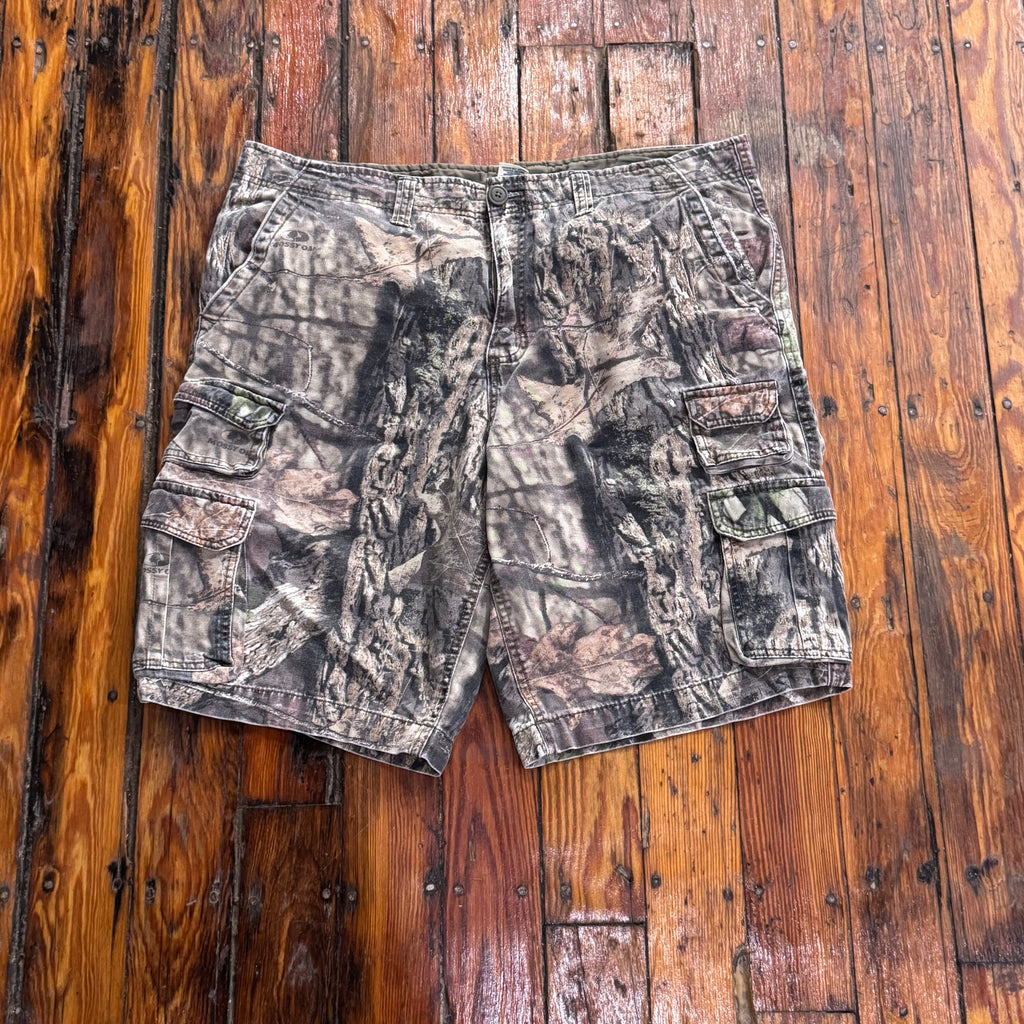 Y2K Faded Glory Camo Shorts Sz 38