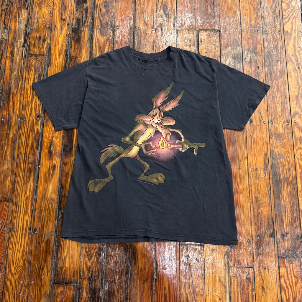 Vintage Willie E Coyote Firework T-shirt Sz XL