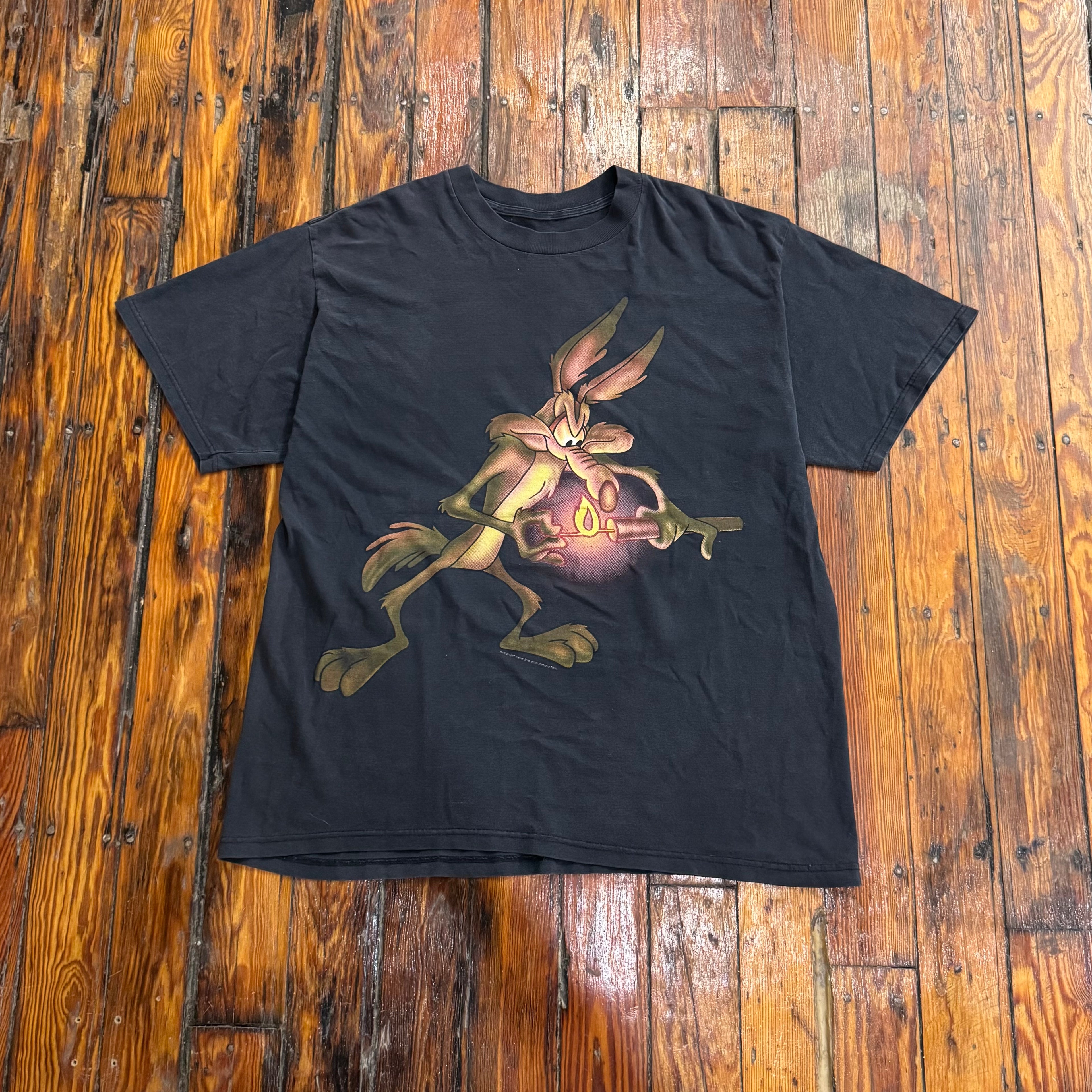 Vintage Willie E Coyote Firework T-shirt Sz XL