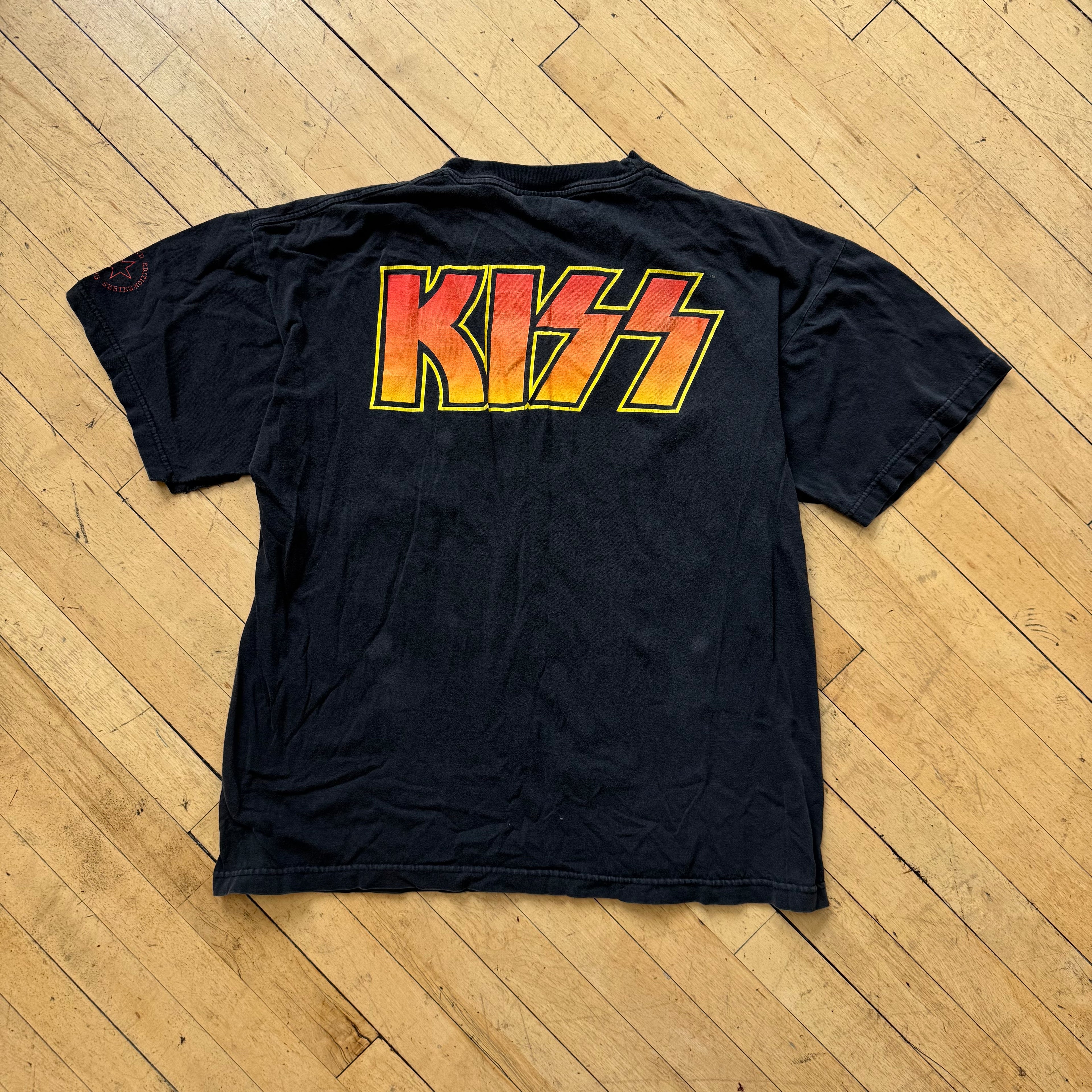 Vintage Kiss Hottest Band in the World T-shirt Sz XL