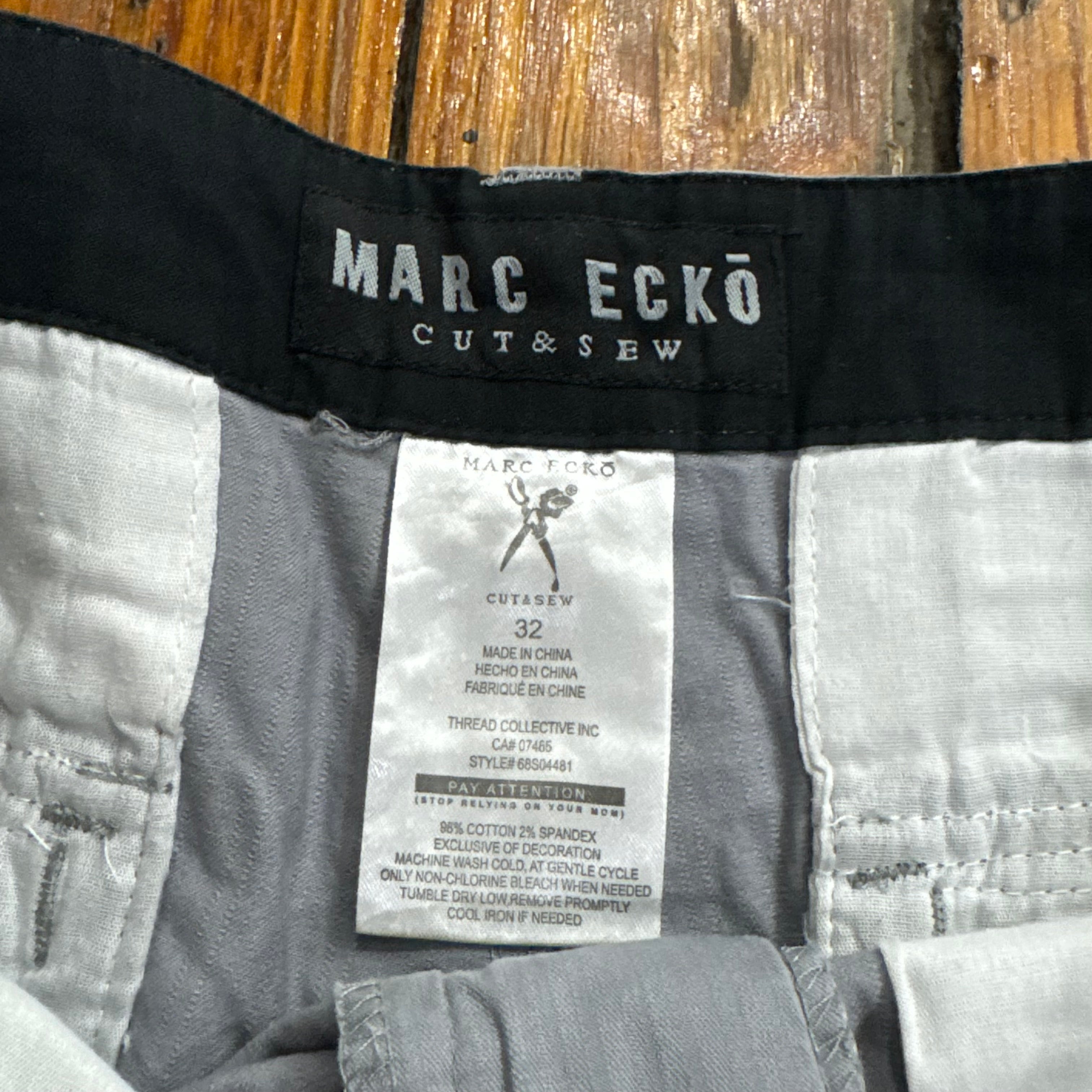 Y2K Marc Ecko Khaki Shorts Sz 32