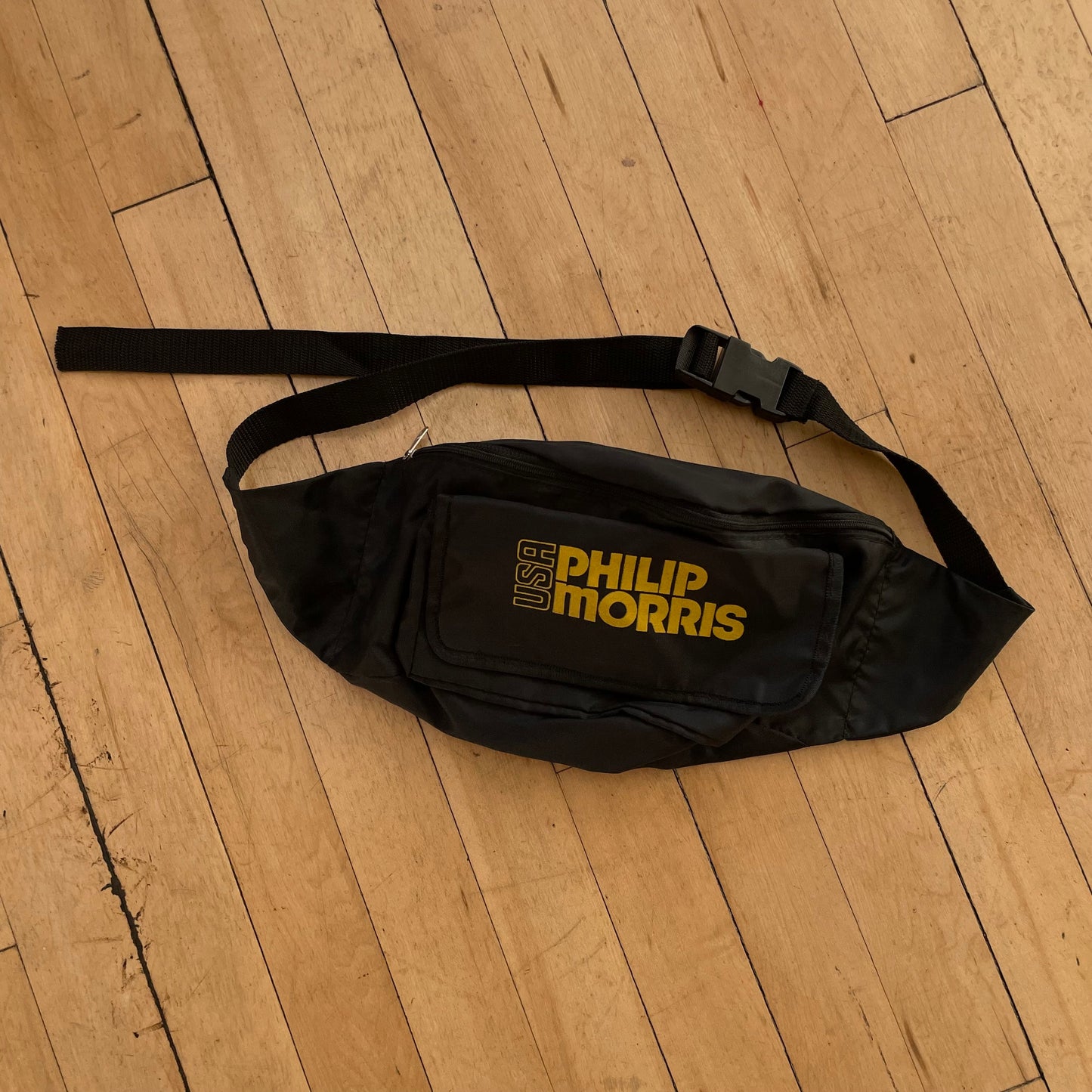 90s Philip Morris USA Fanny Pack ￼