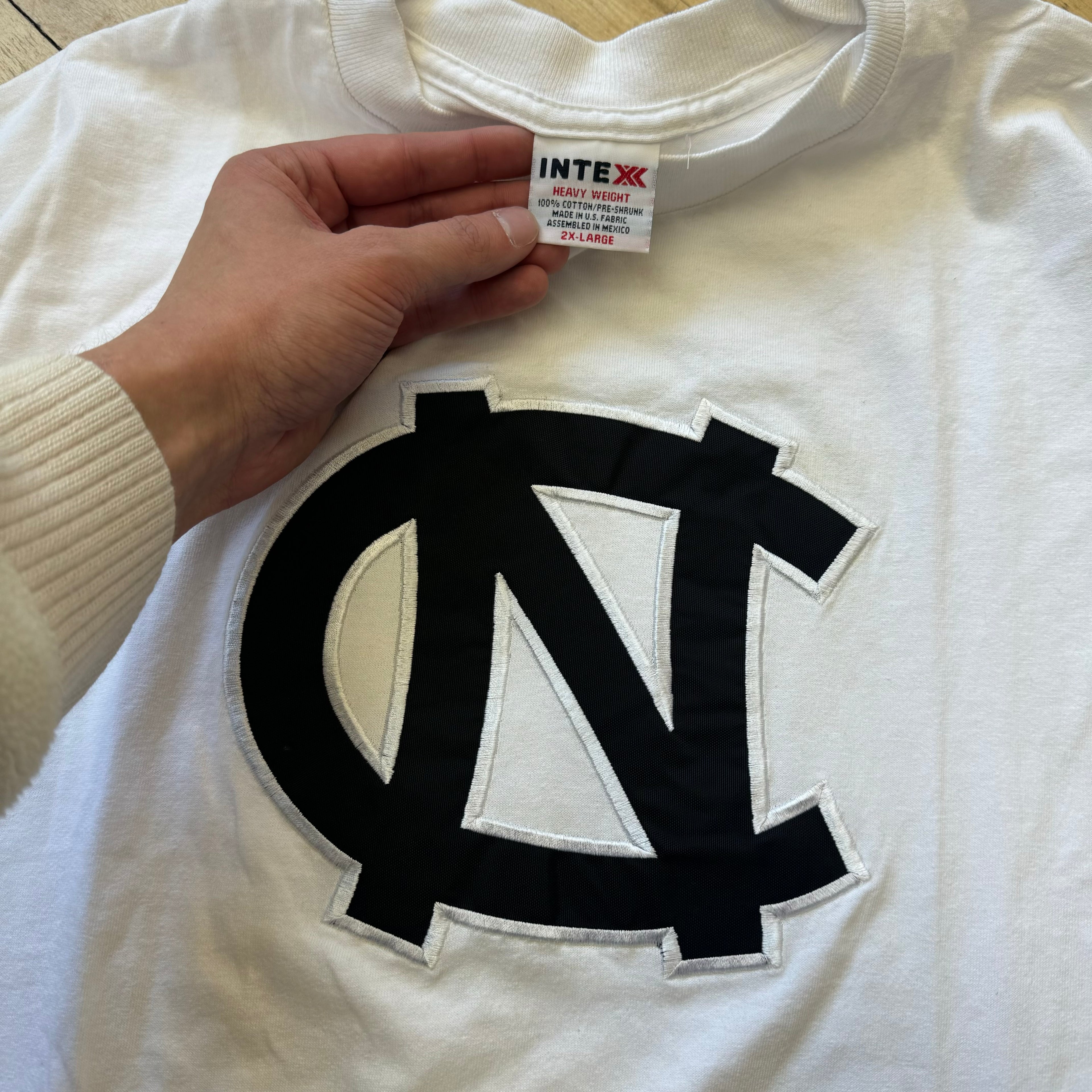 Vintage Embroidered UNC Logo T-shirt Sz XL