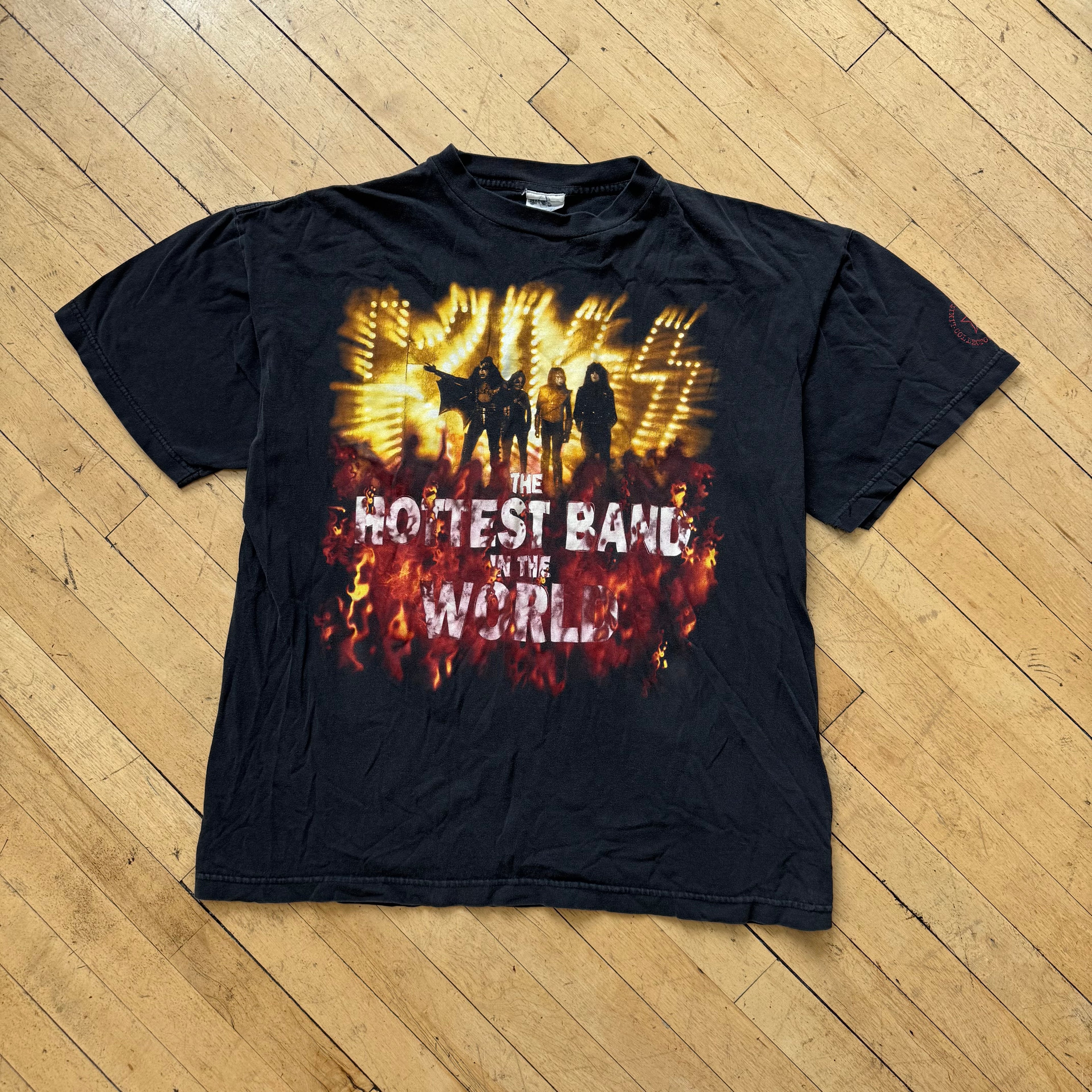 Vintage Kiss Hottest Band in the World T-shirt Sz XL