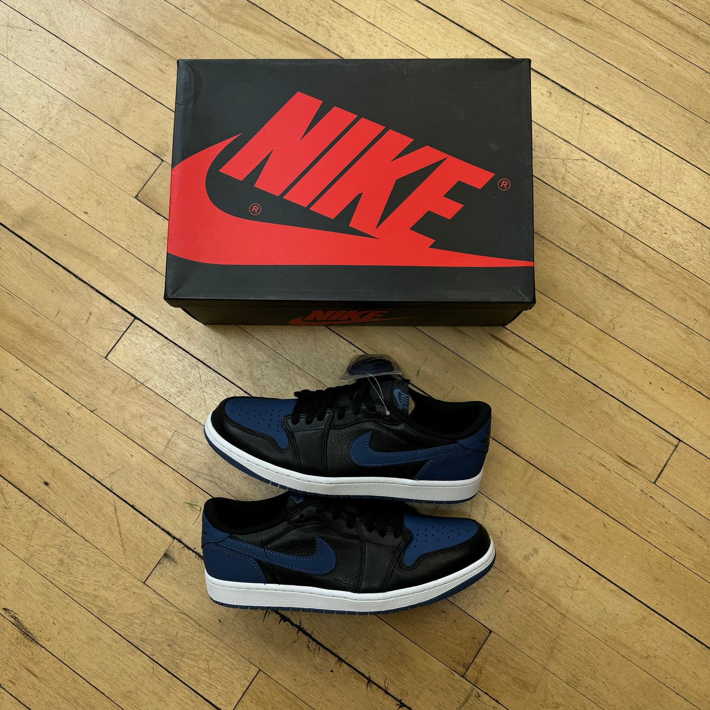 Jordan 1 Low Midnight Navy Sz 10 (DS)