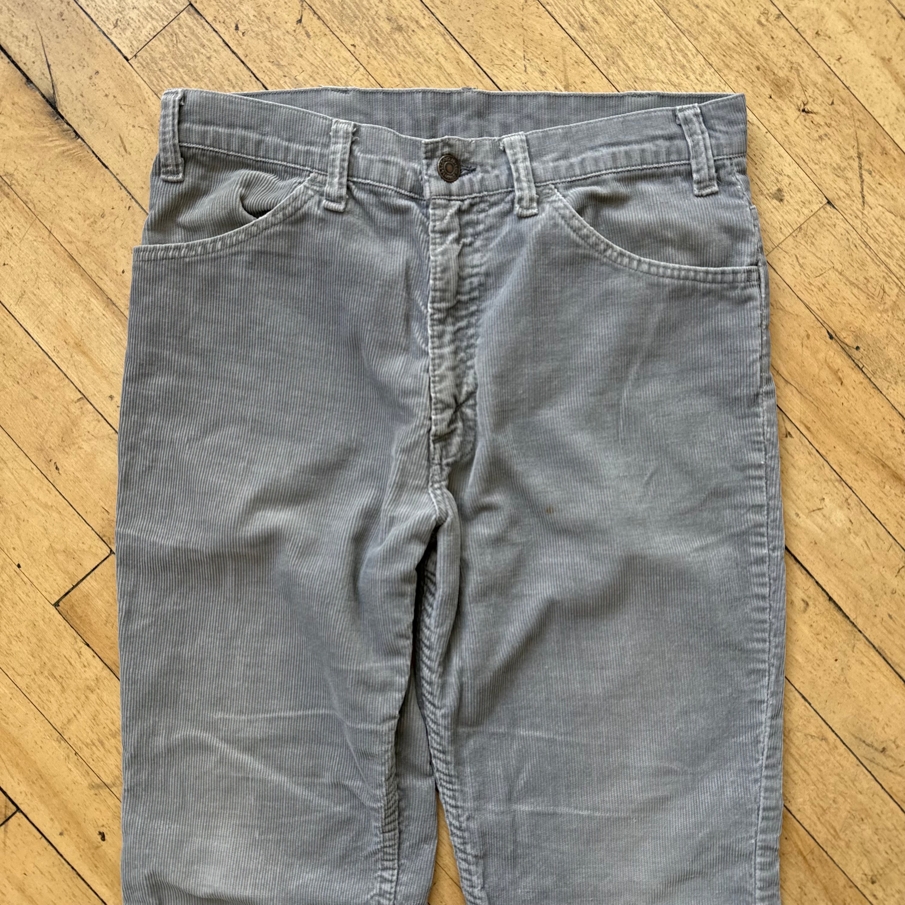 Vintage Levi Corduroy Pants Sz 28