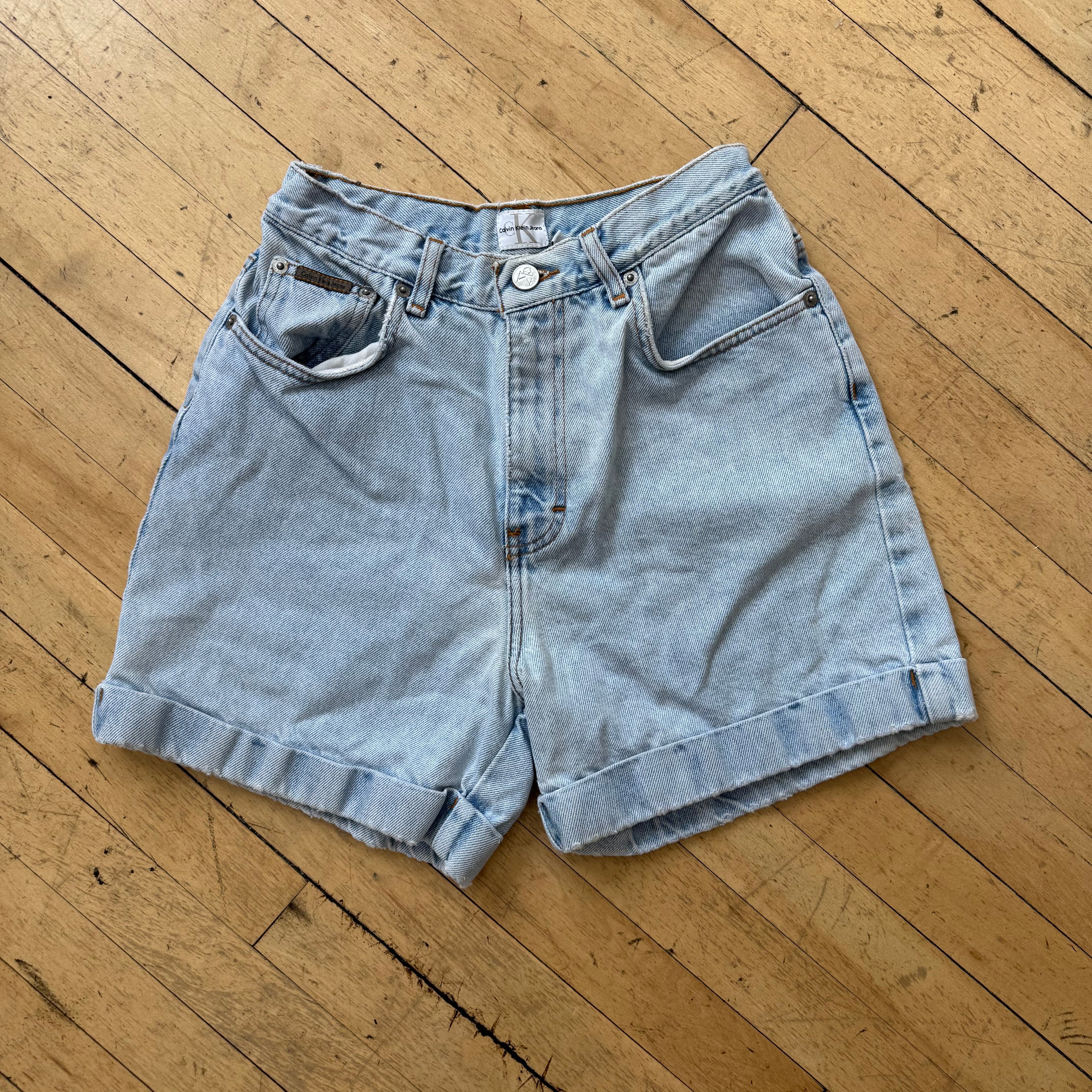 Vintage Women’s Light Calvin Klein Denim Jeans Sz 6