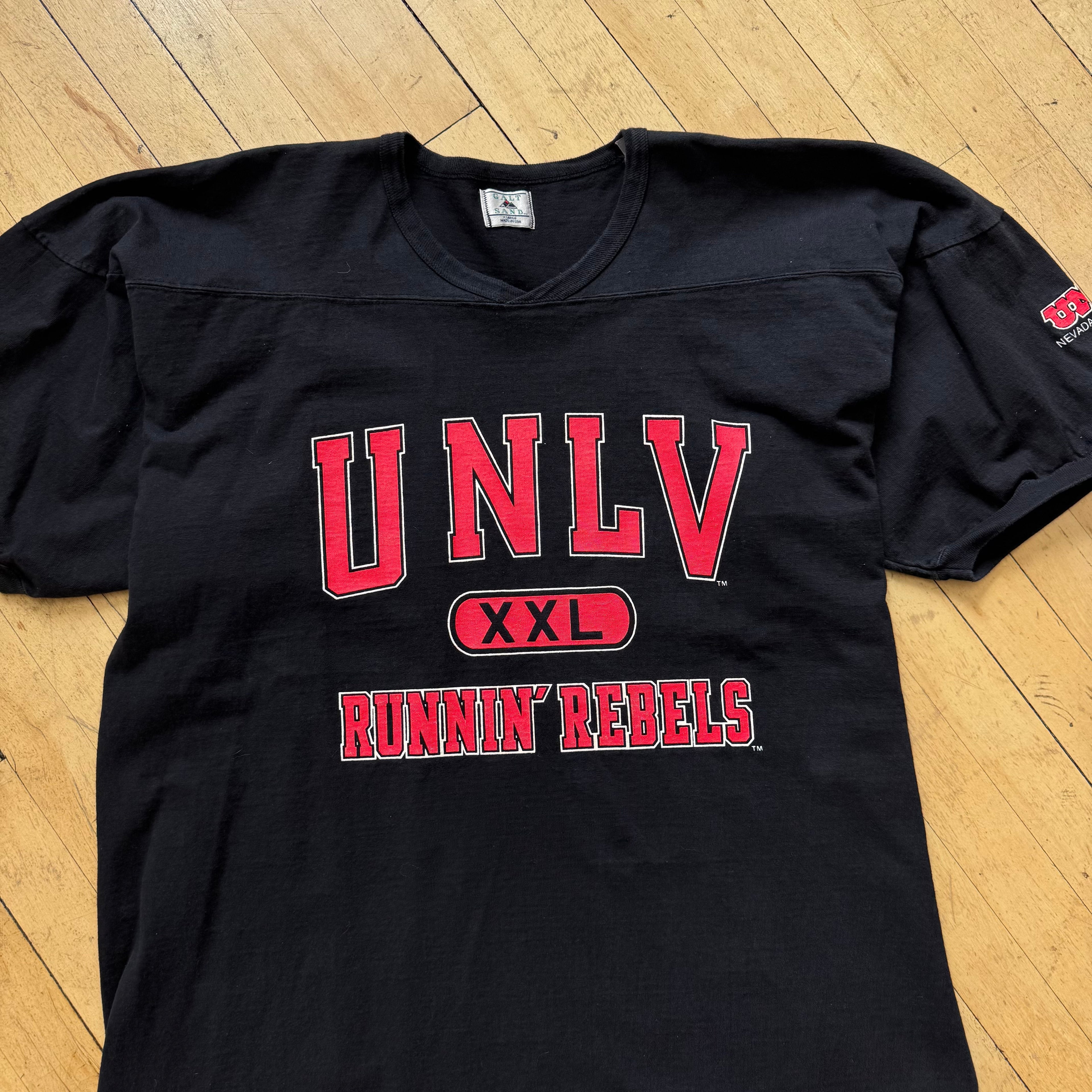 Vintage UNLV Runnin Rebels T-shirt Sz XL