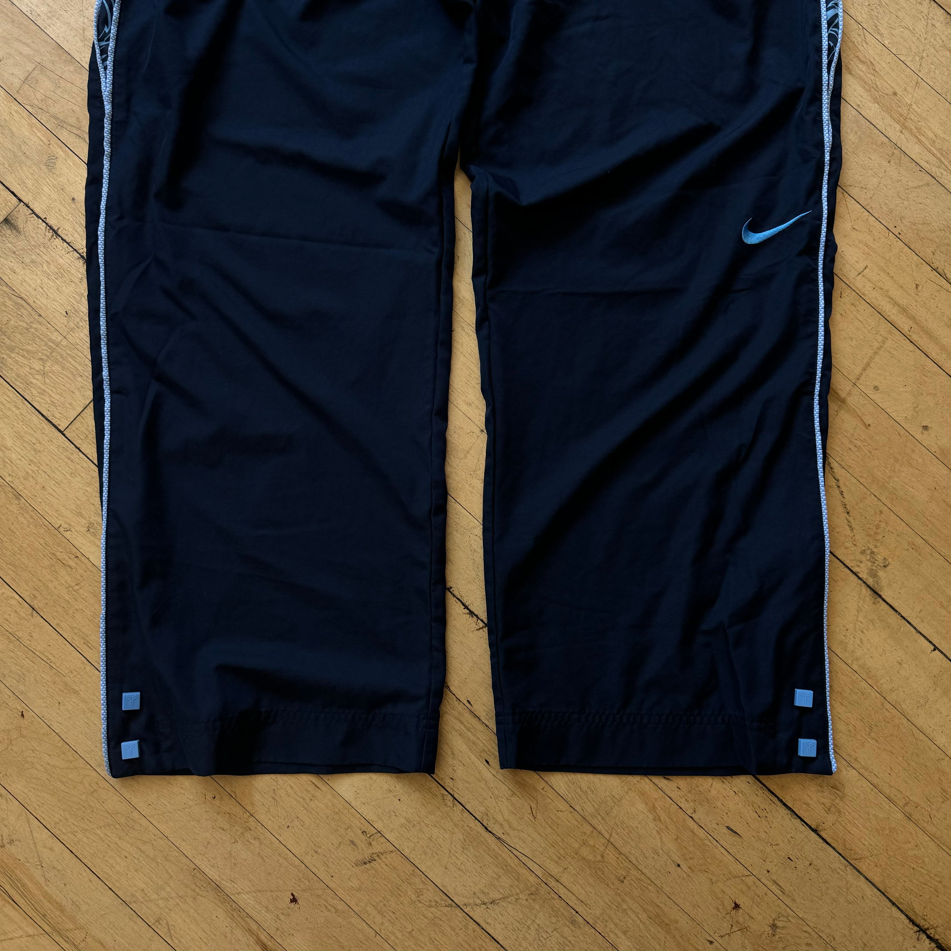 Vintage Nike X Kobe Basketball Trackpants Sz L