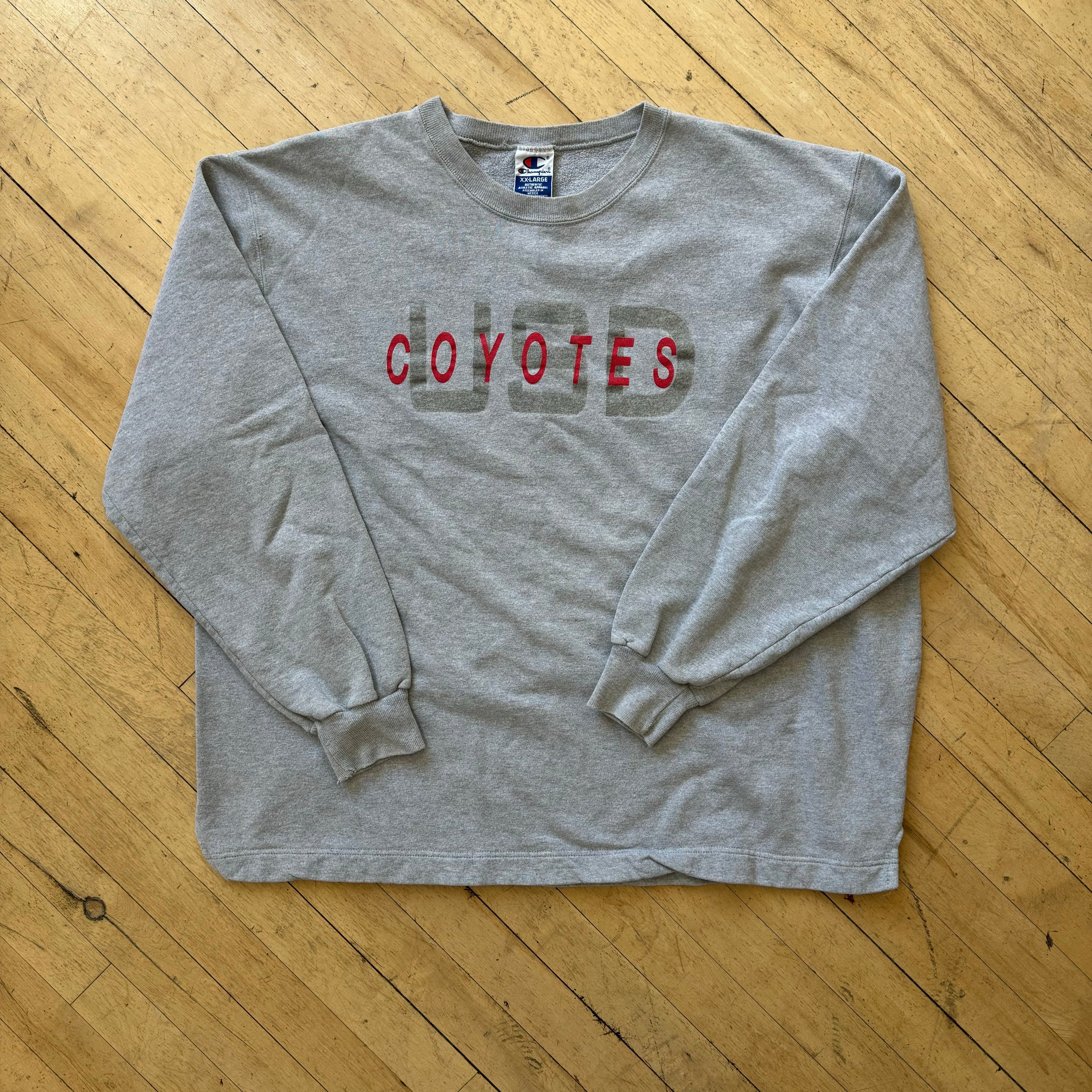 Vintage USD Coyotes Crewneck Sz XXL
