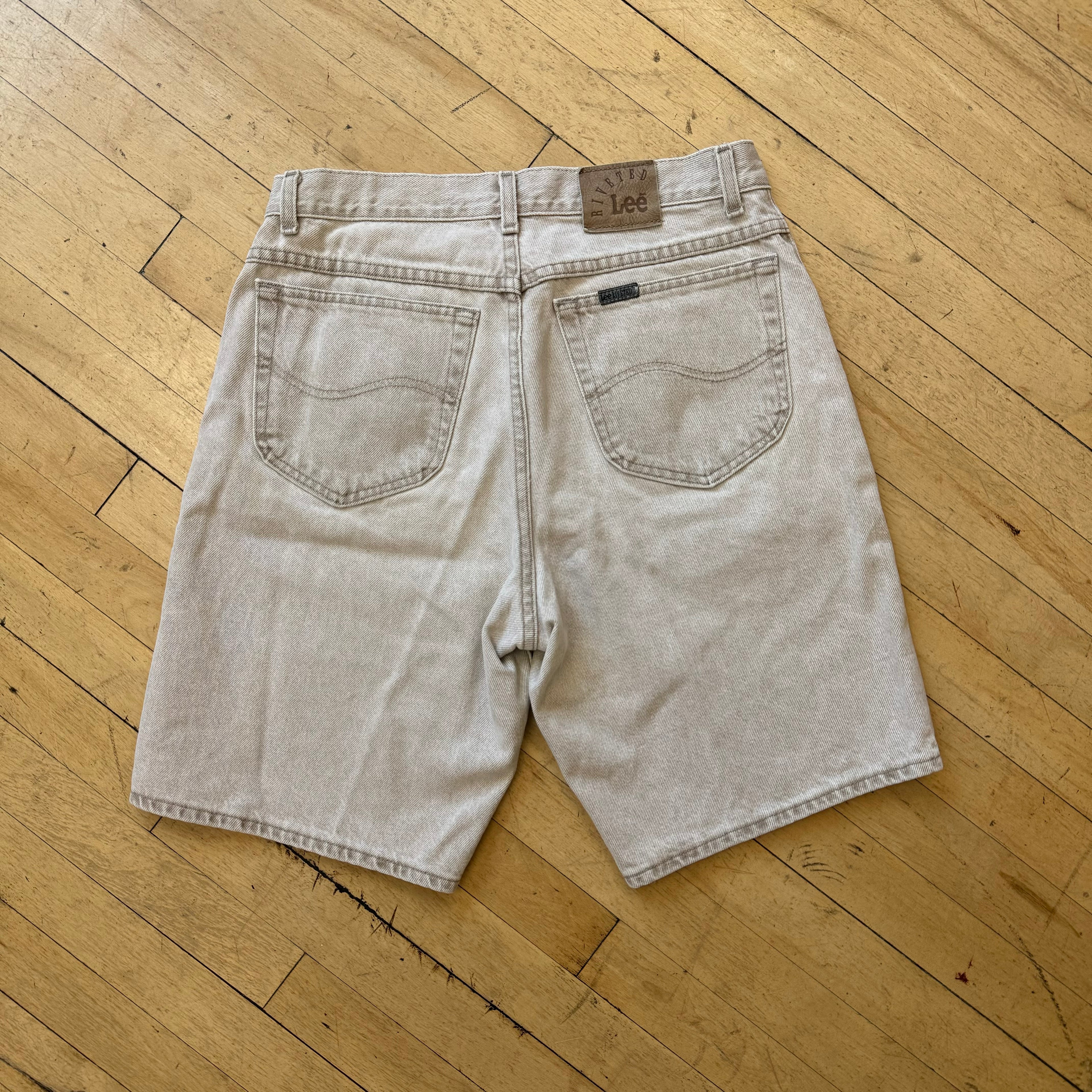 Vintage Lee Light Denim Jean Shorts Sz 32
