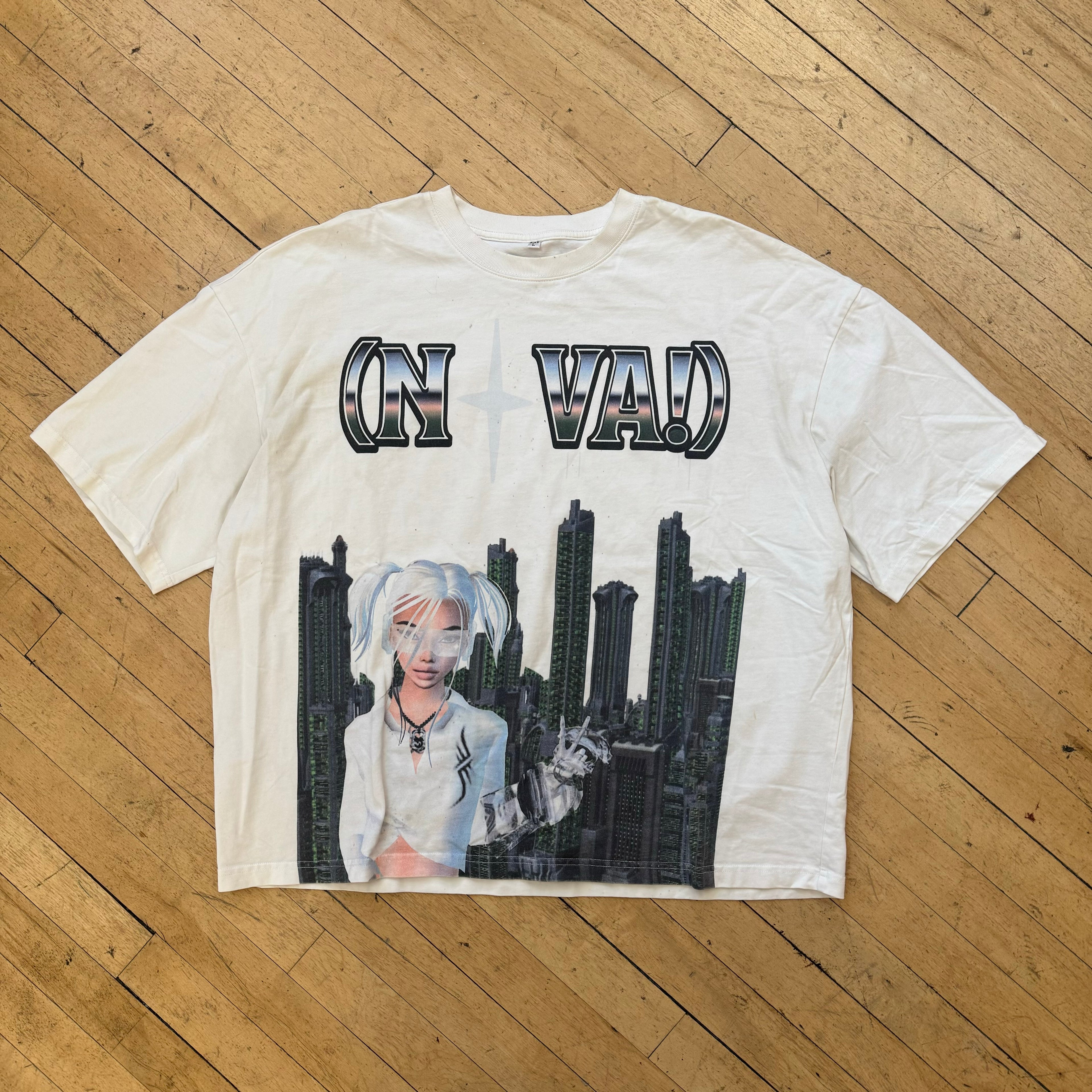 N Va! graphic T-shirt Sz L