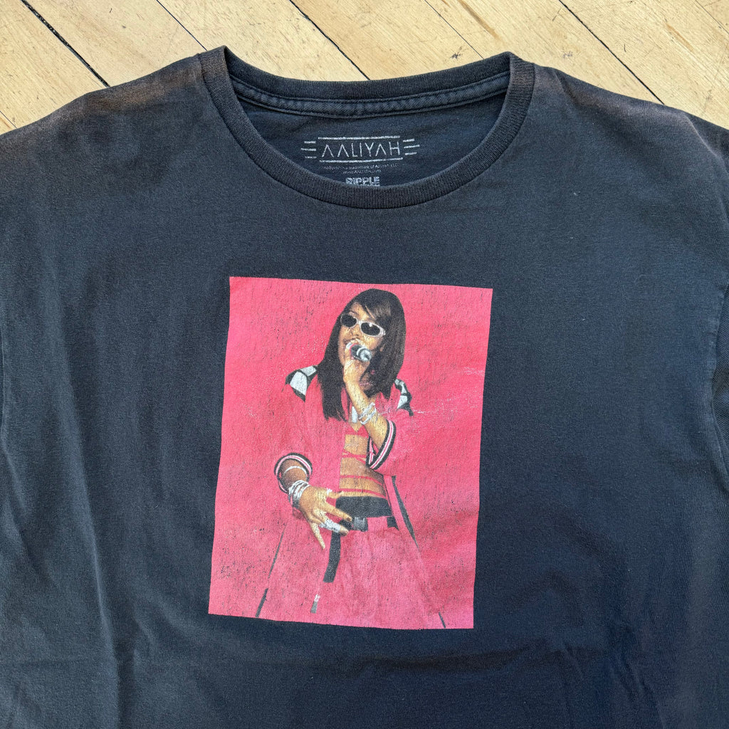Faded Aaliyah Graphic T-shirt Sz L